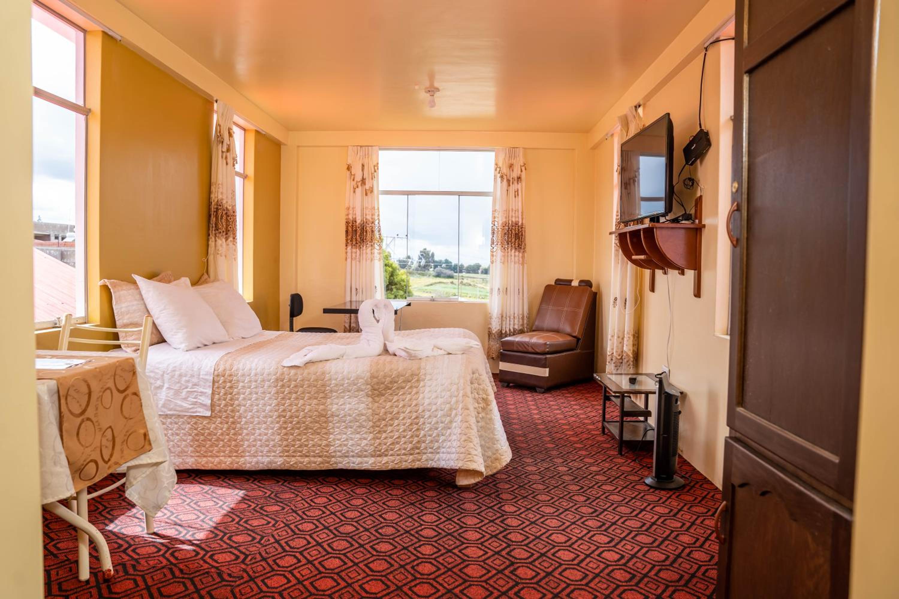 Double Room with Private Bathroom photo 2
