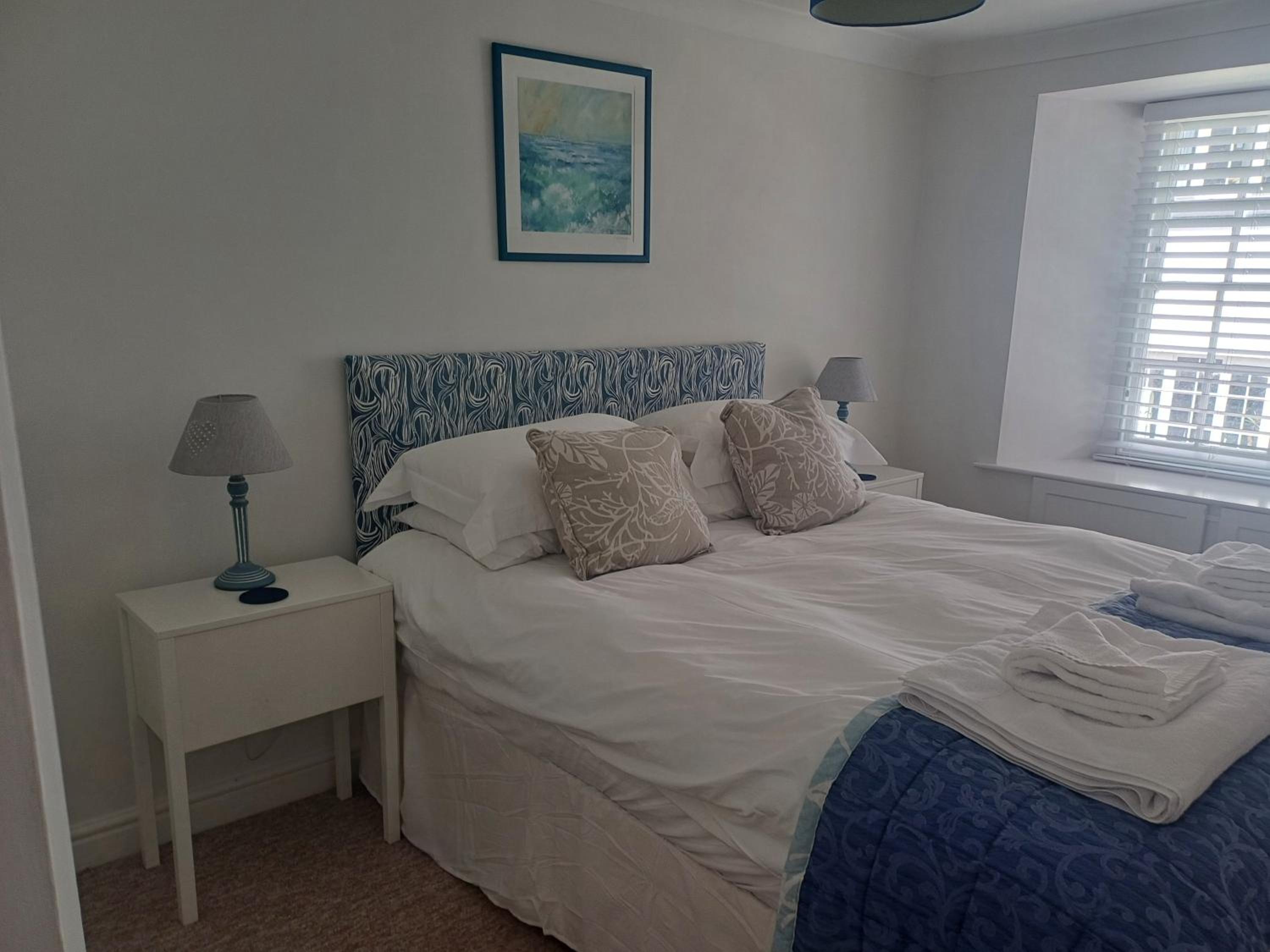 Three-Bedroom Apartment photo 1