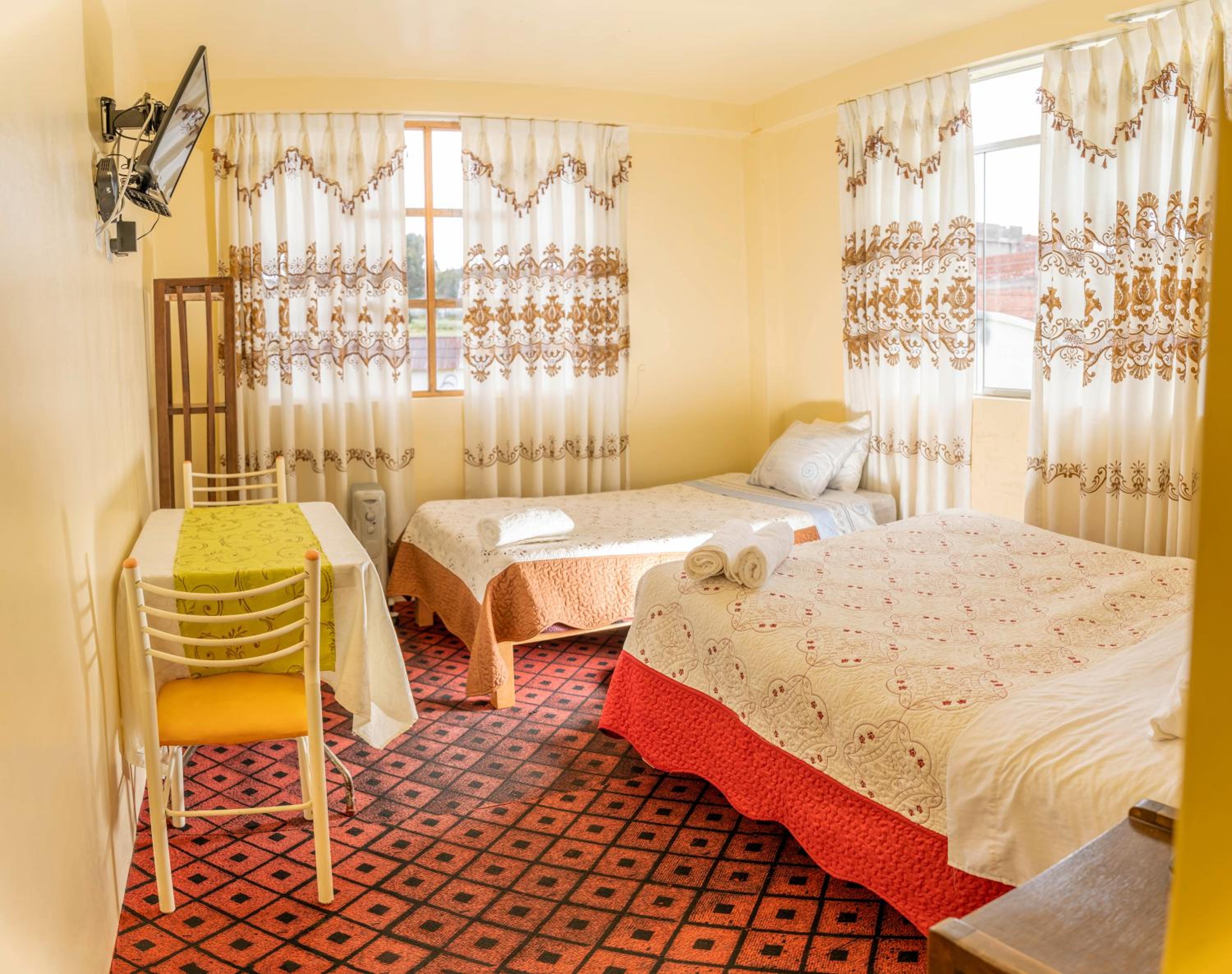 Triple Room with Private Bathroom photo 2