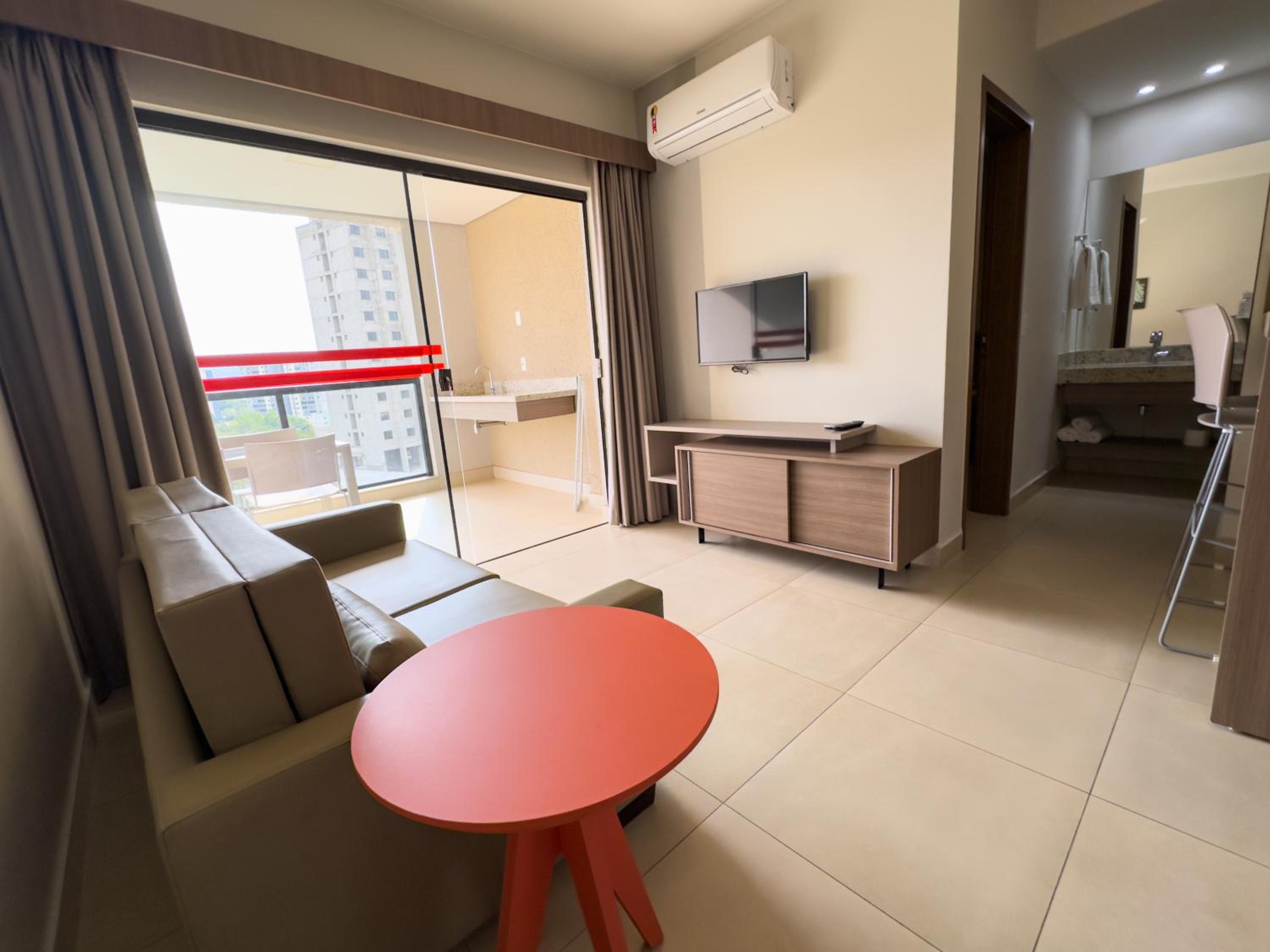 One-Bedroom Apartment (2 Adults + 2 Children under 12 years old)