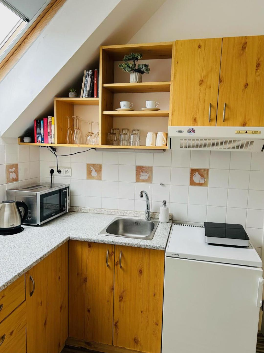 Apartment - Annex - Photo 9