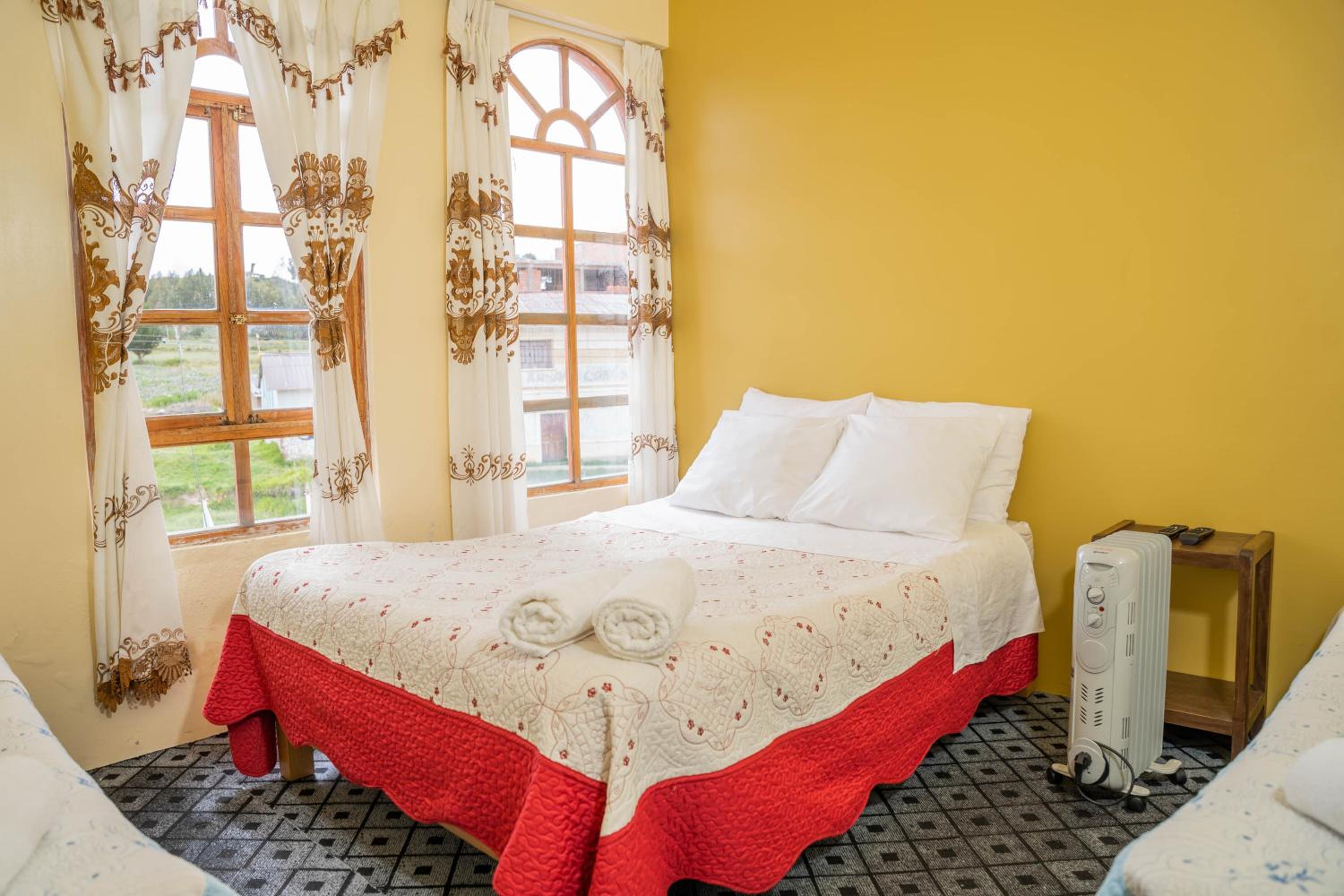 Quadruple Room with Private Bathroom photo 1