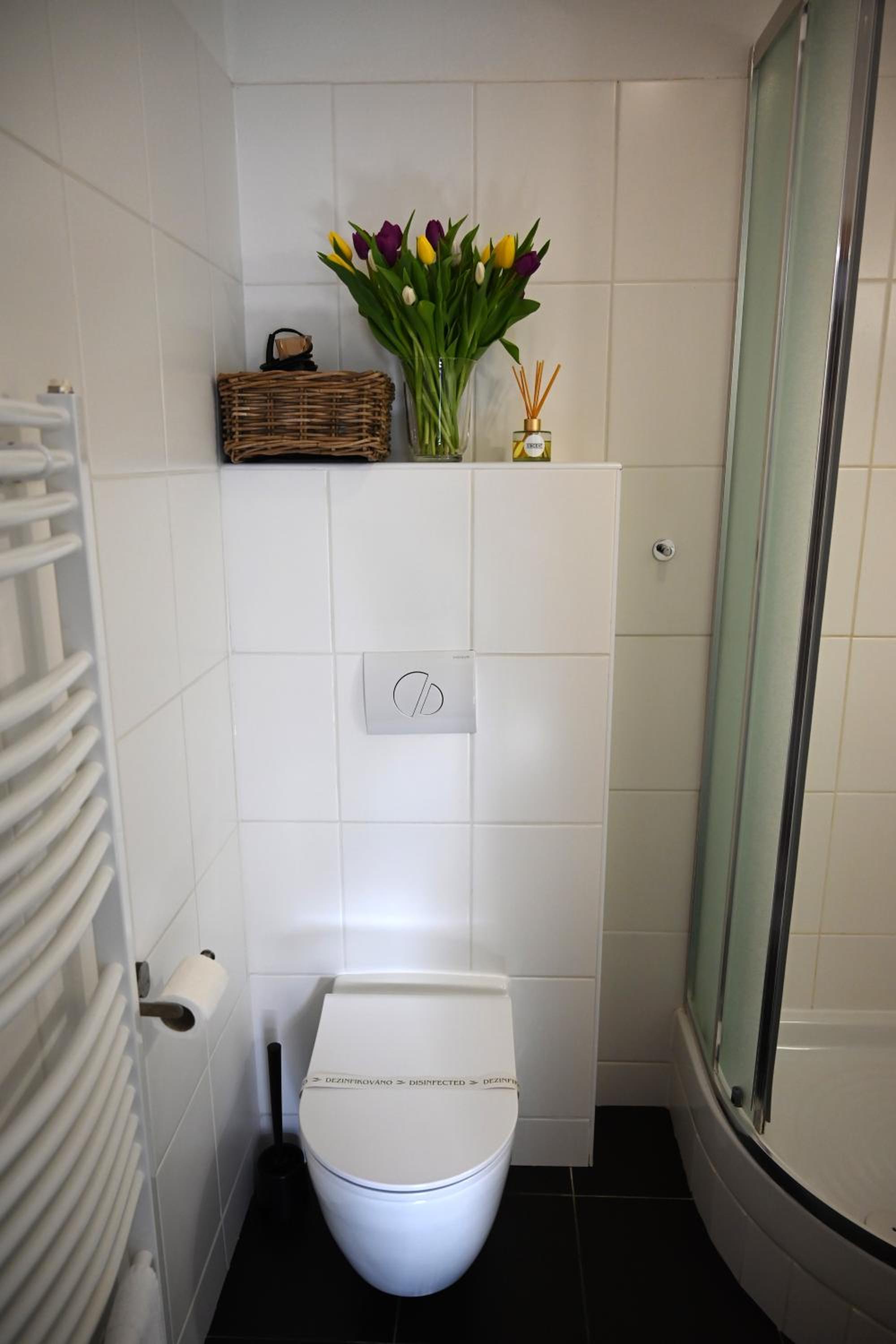 Quadruple Room with Bathroom - Photo 2