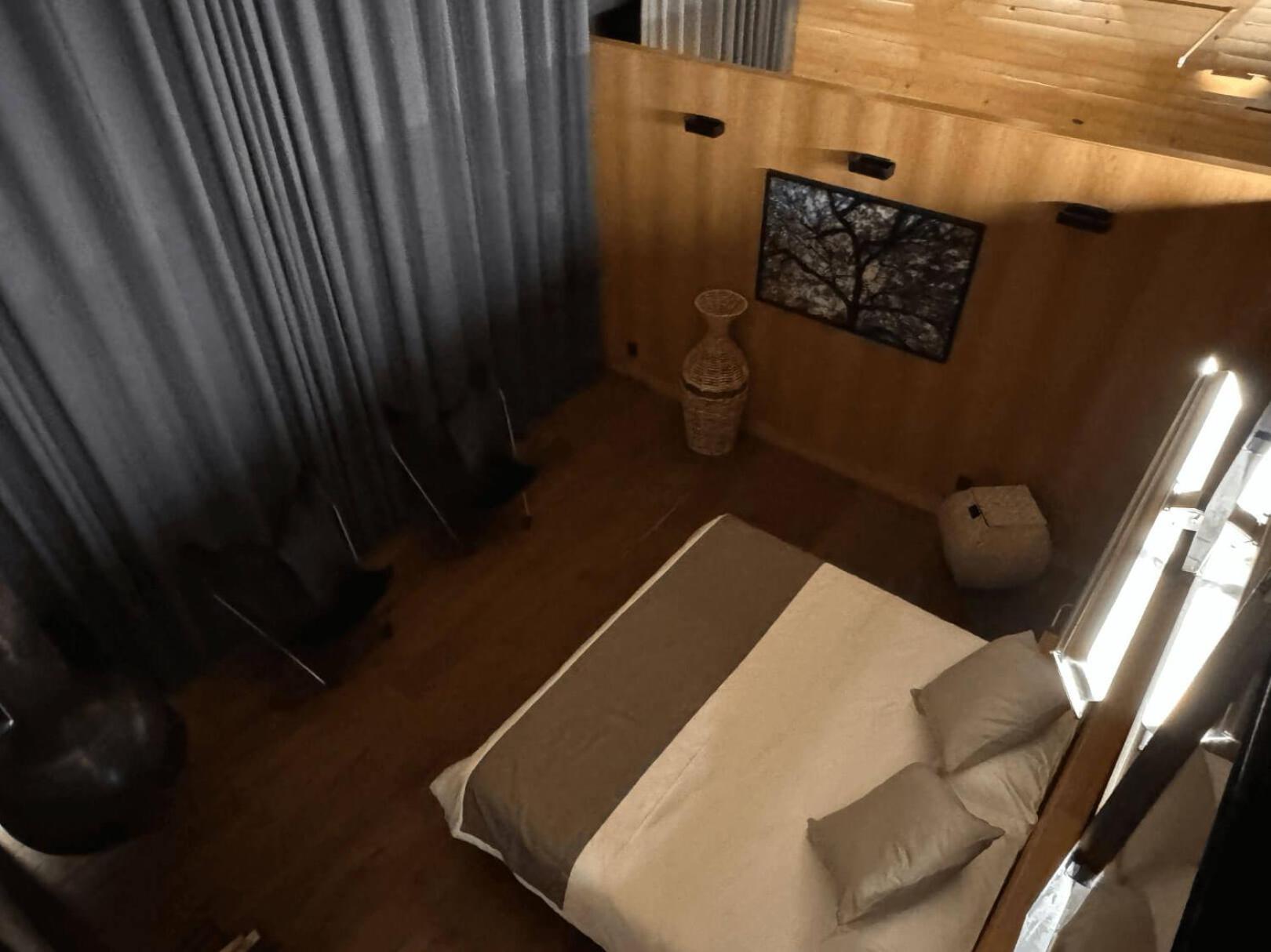 One-Bedroom House - Photo 14