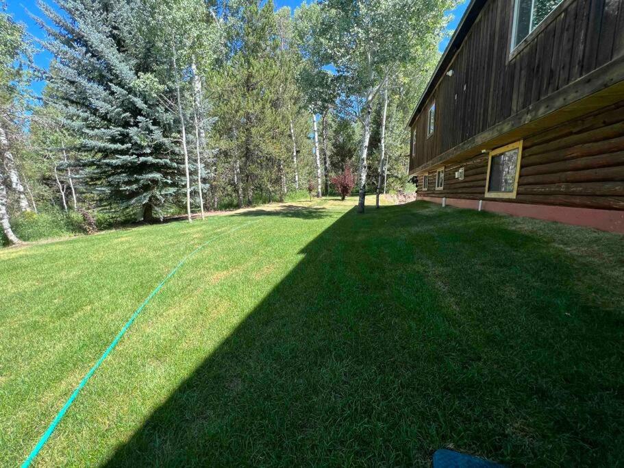 Five-Bedroom House photo 2