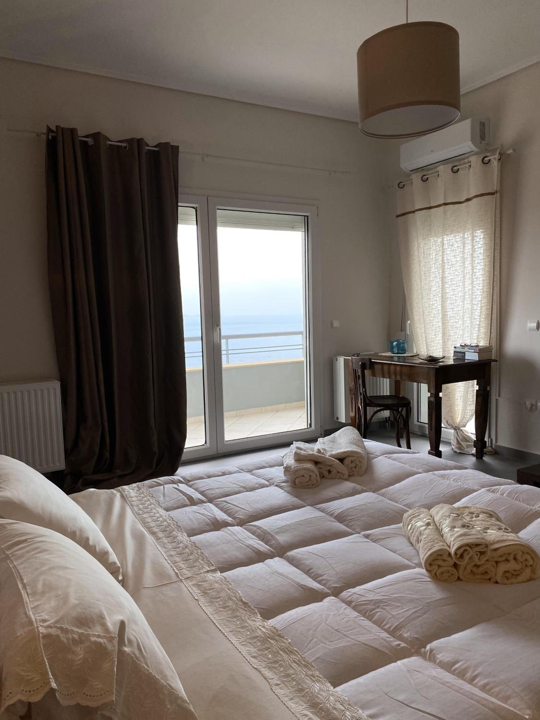 Villa photo 3