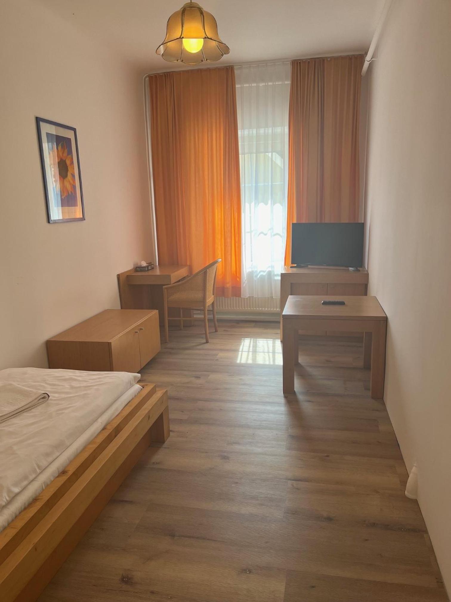 Single Room photo 2