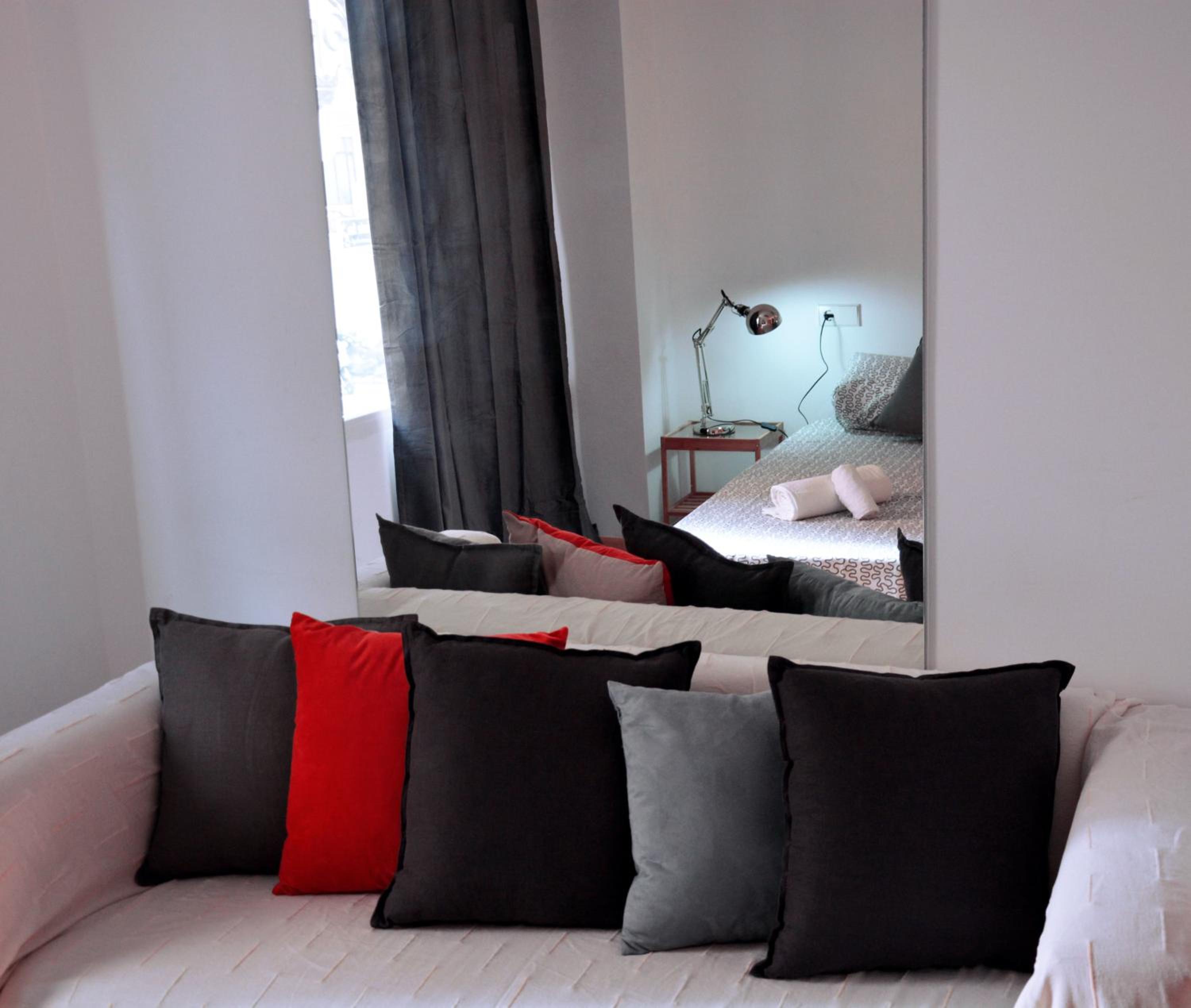 Apartamento de Dos Habitaciones-Puerta 4