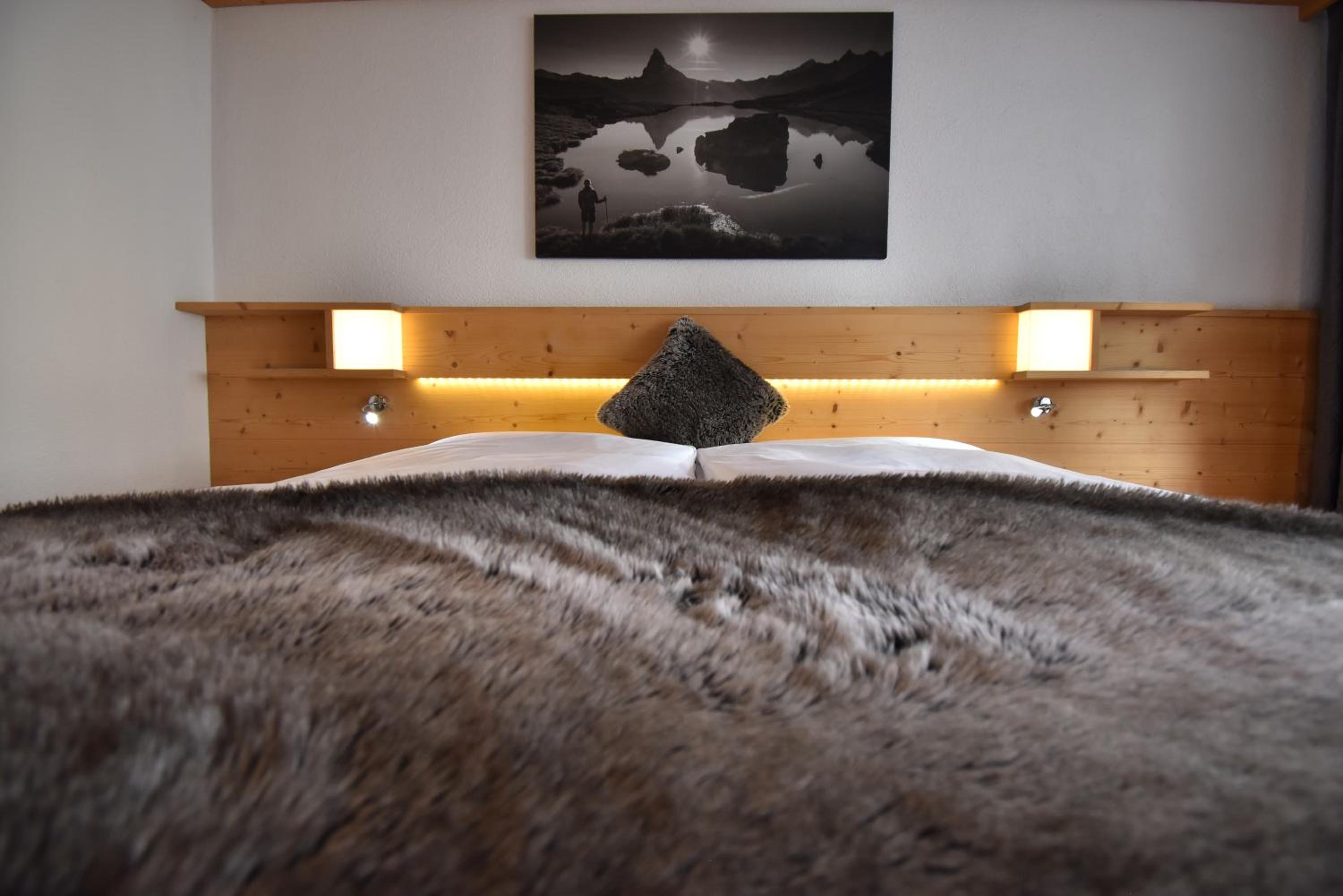 Twin Room with Balcony - Photo 6
