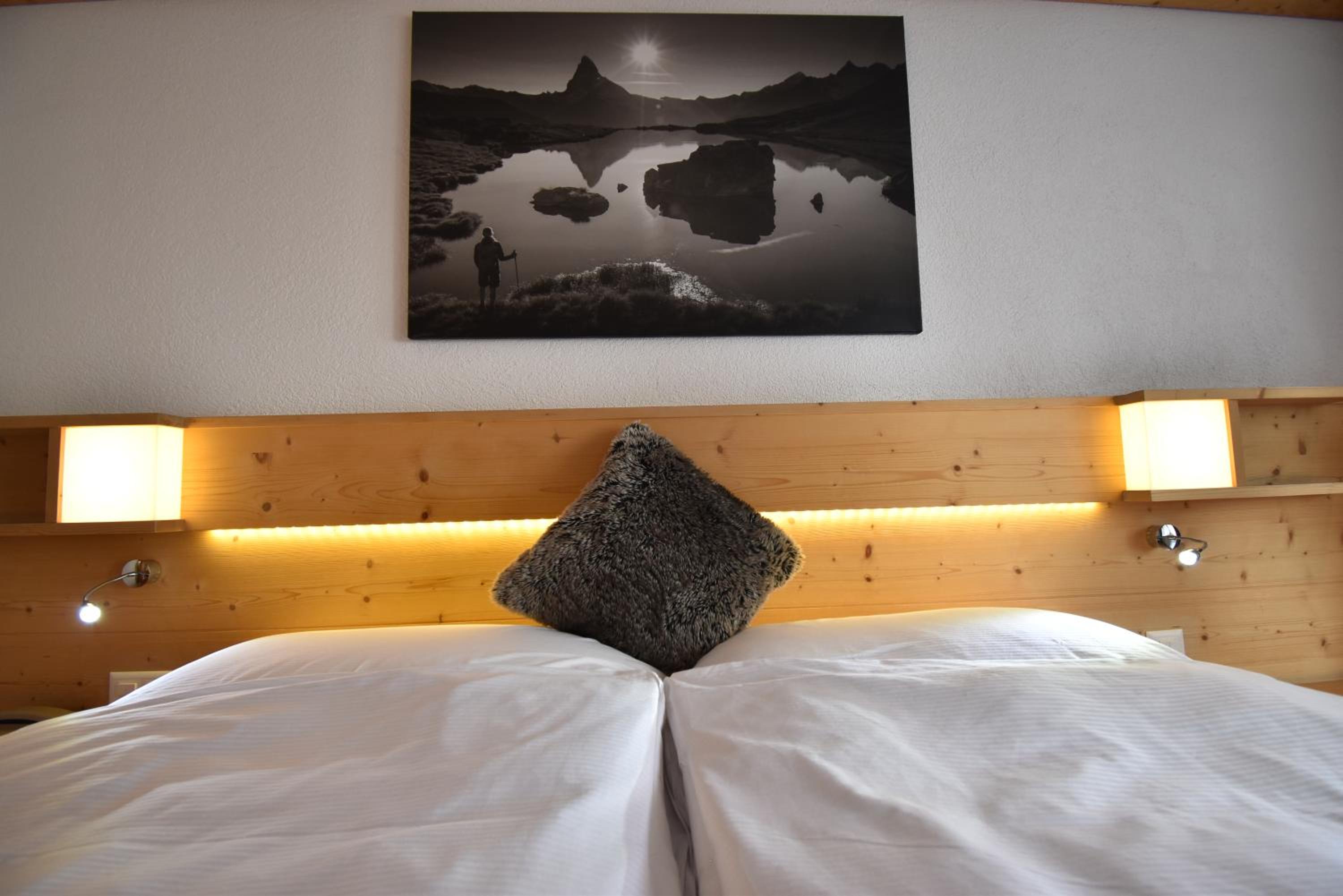 Twin Room with Balcony - Photo 3