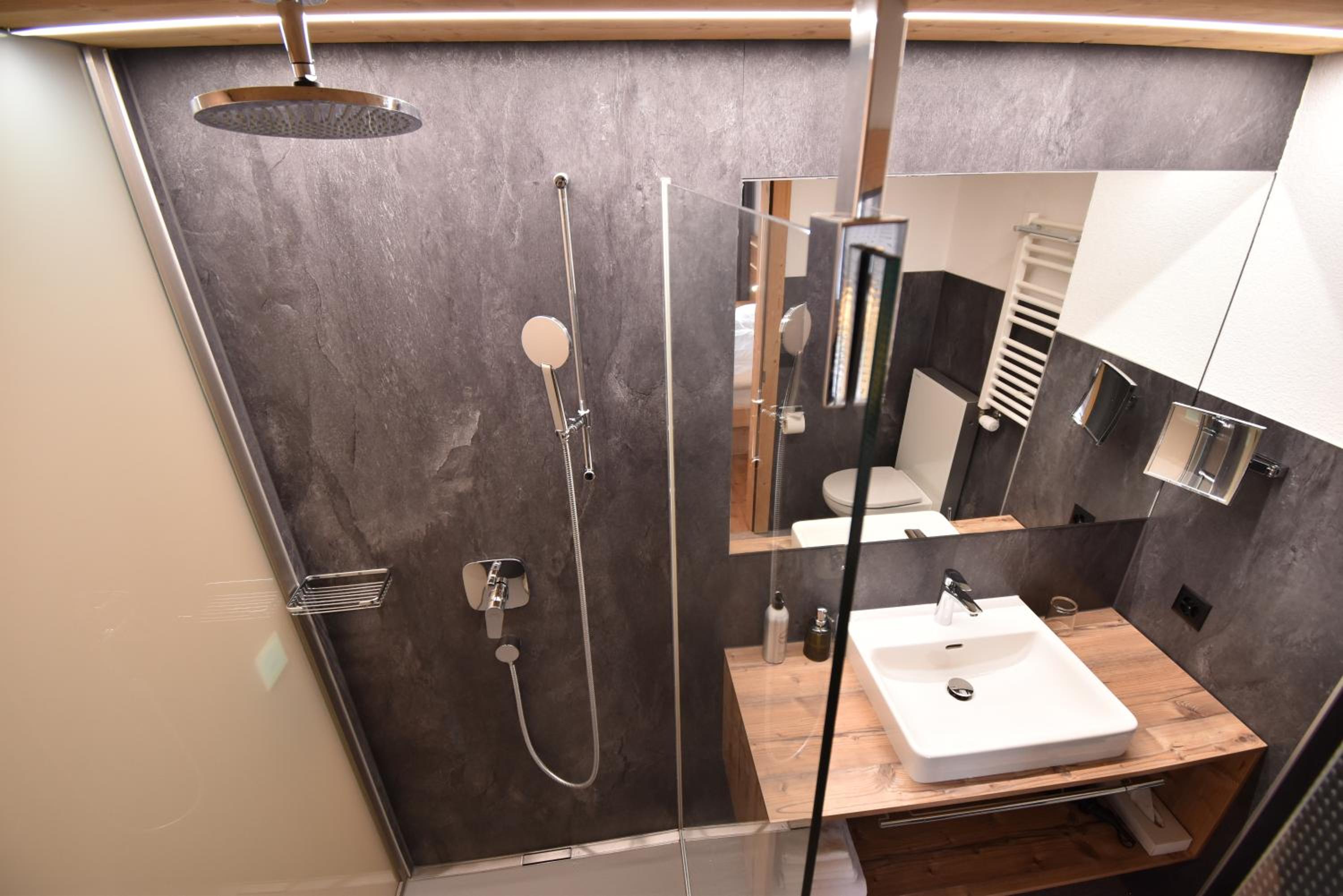 Apartment (4 Adults) - Photo 3