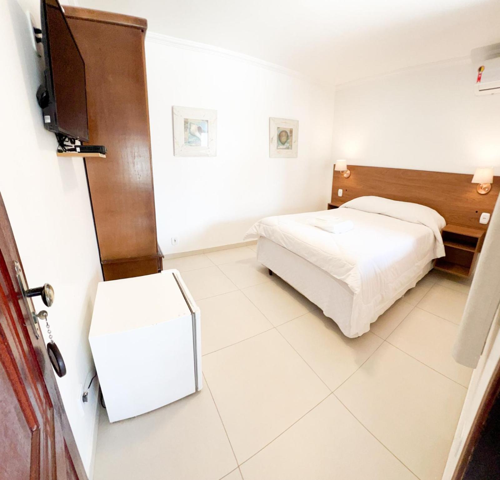 Double Room - Photo 8