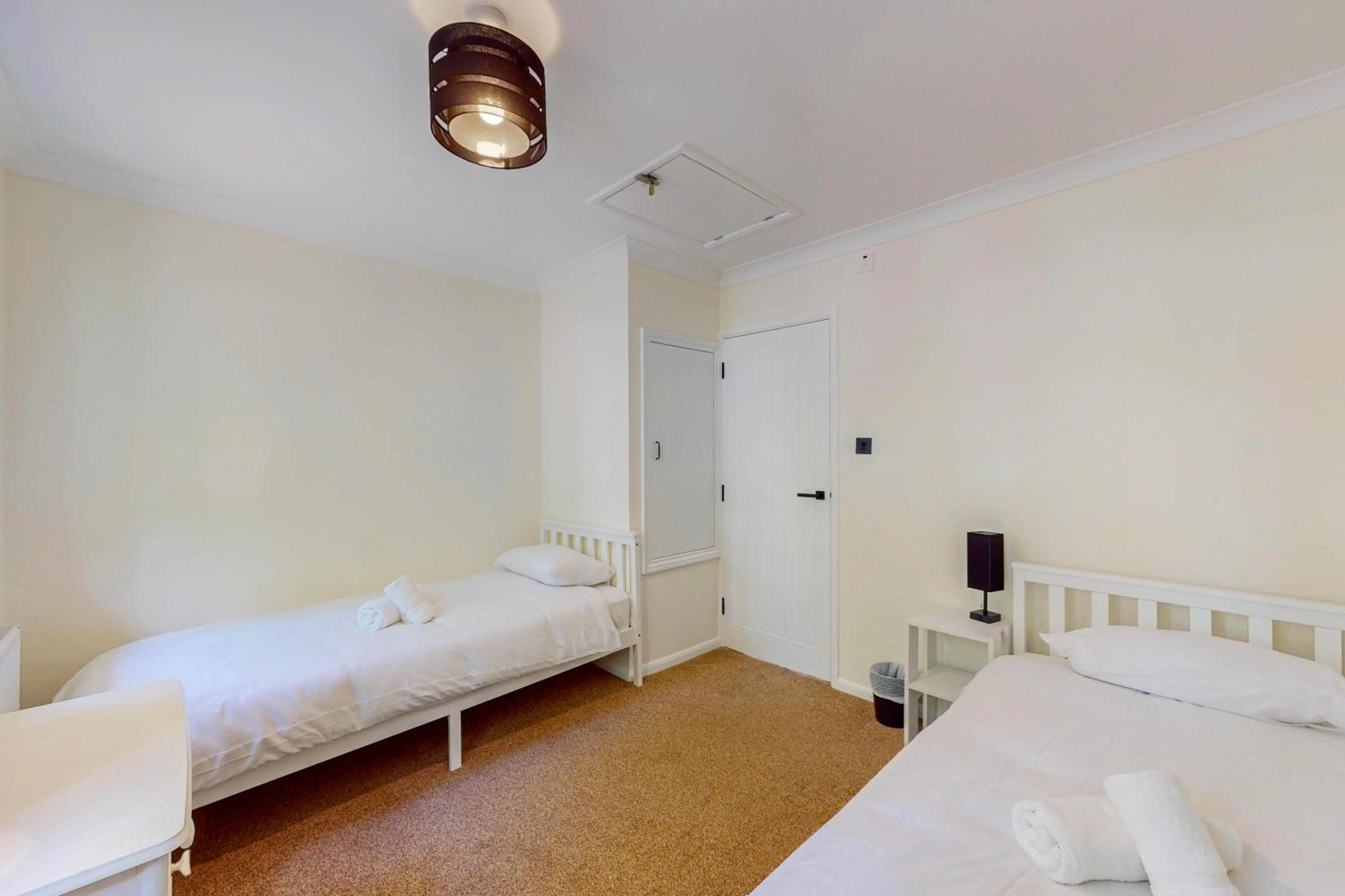 Two-Bedroom House photo 2