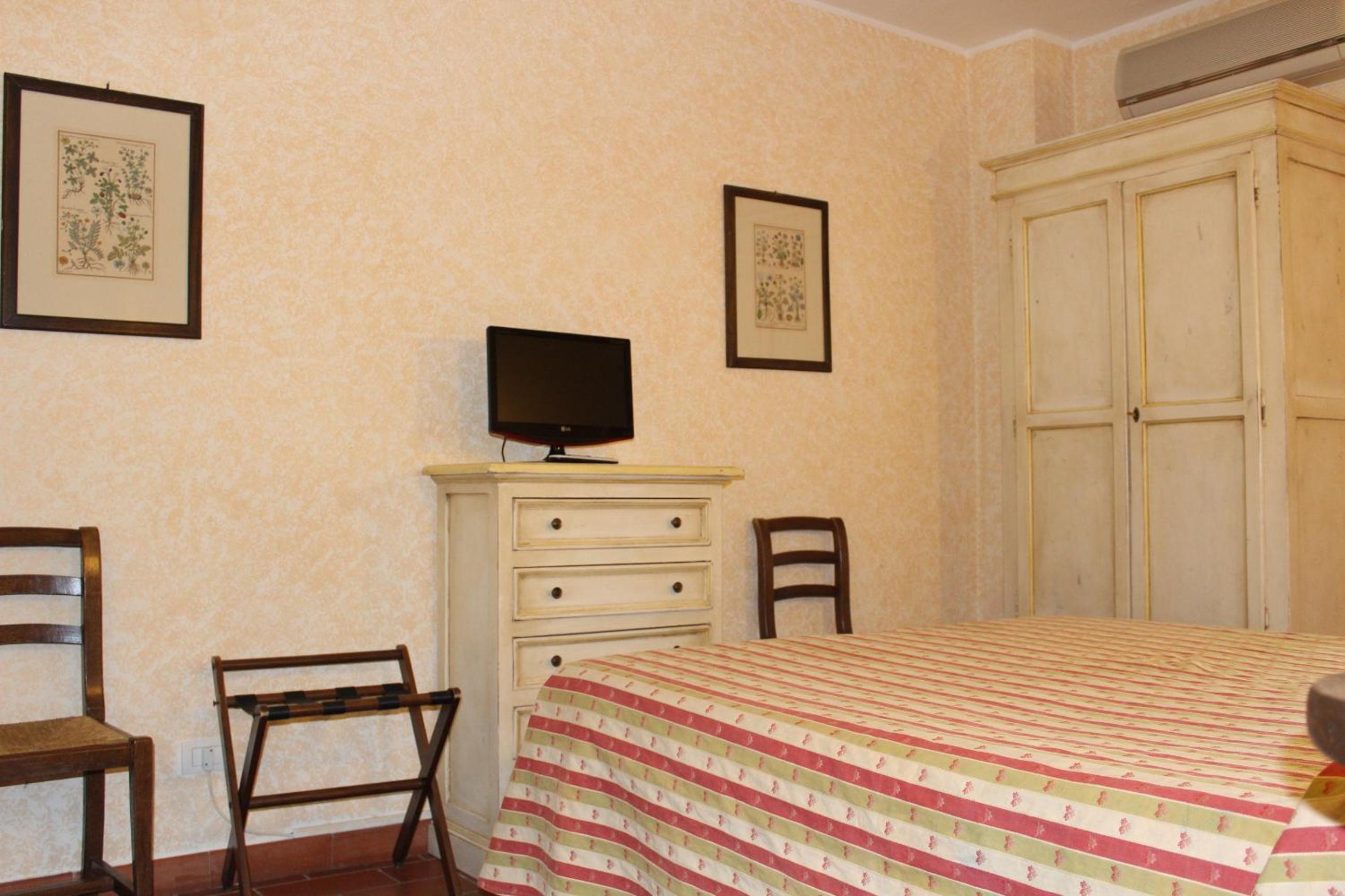 Superior Single Room photo 3