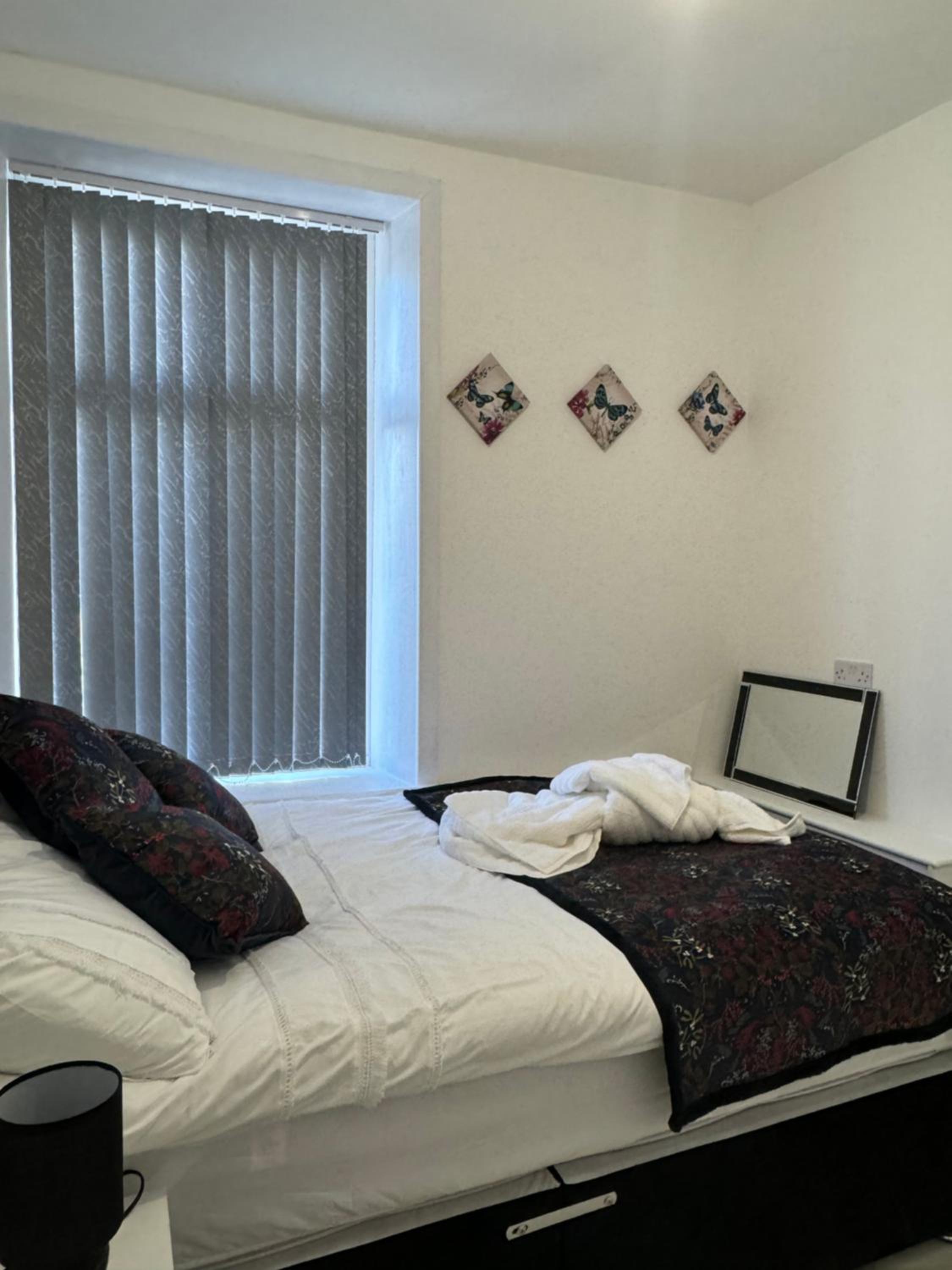 Three-Bedroom Apartment photo 2