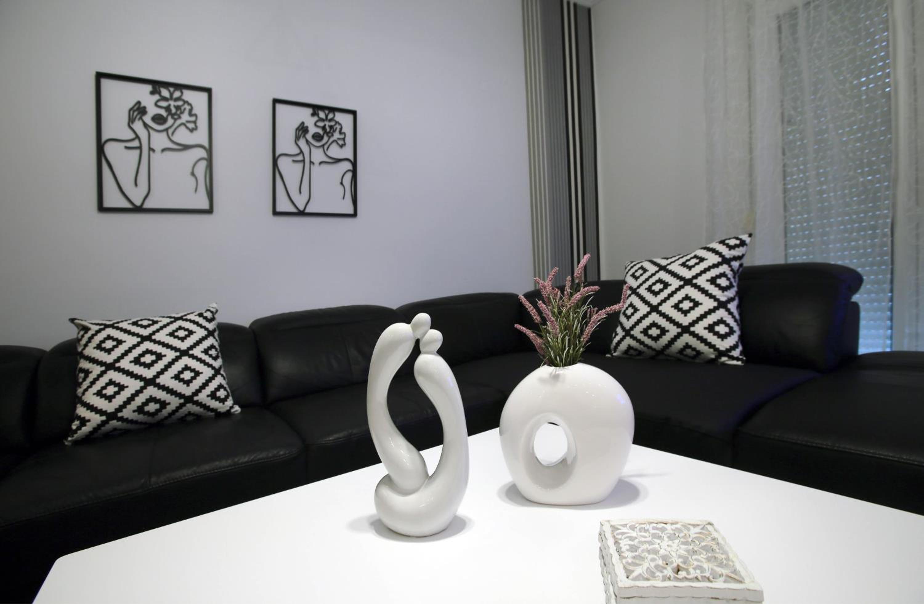 One-Bedroom Apartment photo 3
