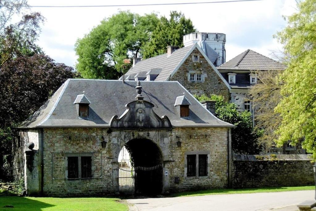 Villa photo 2