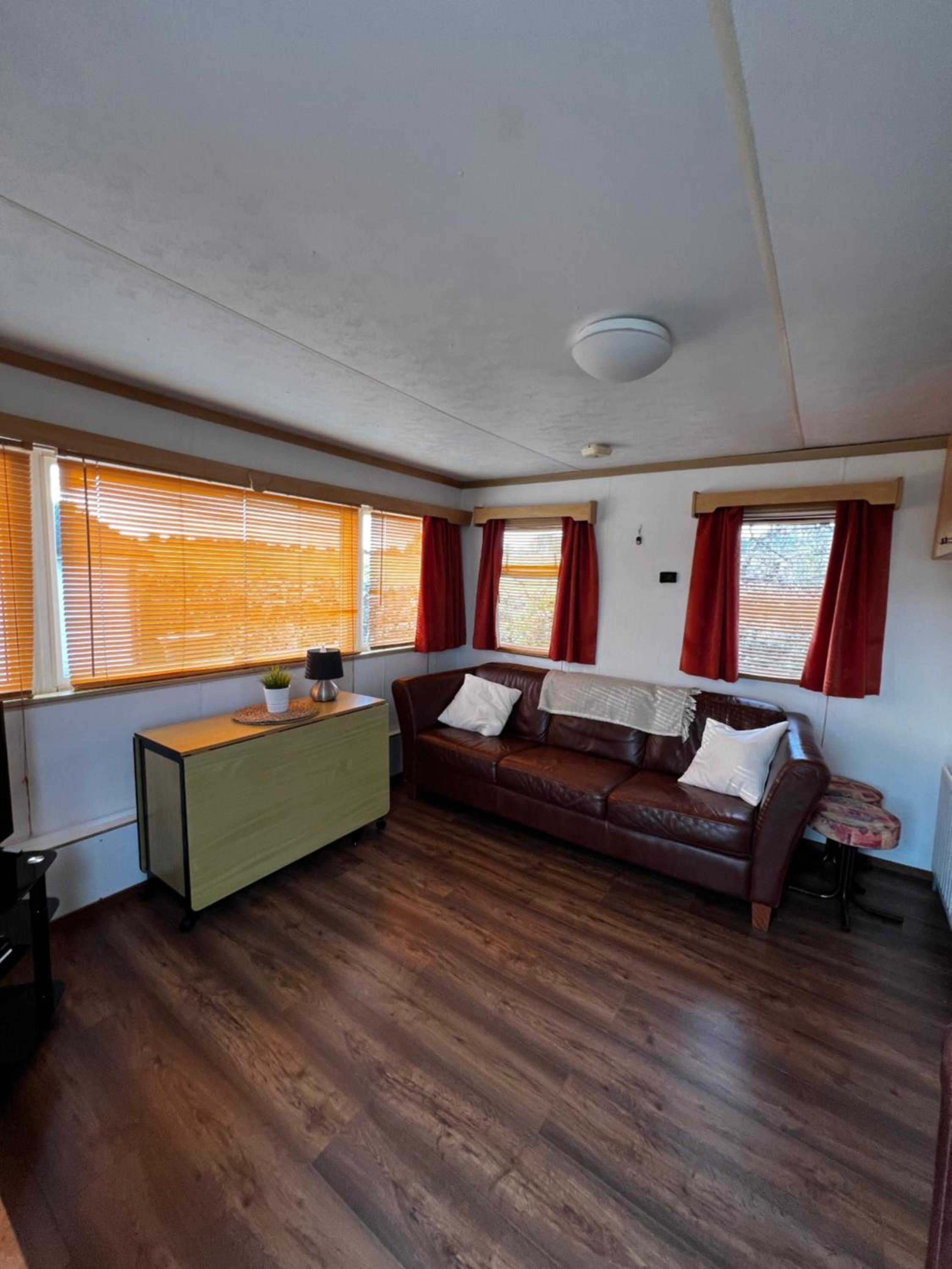 Mobile Home photo 1