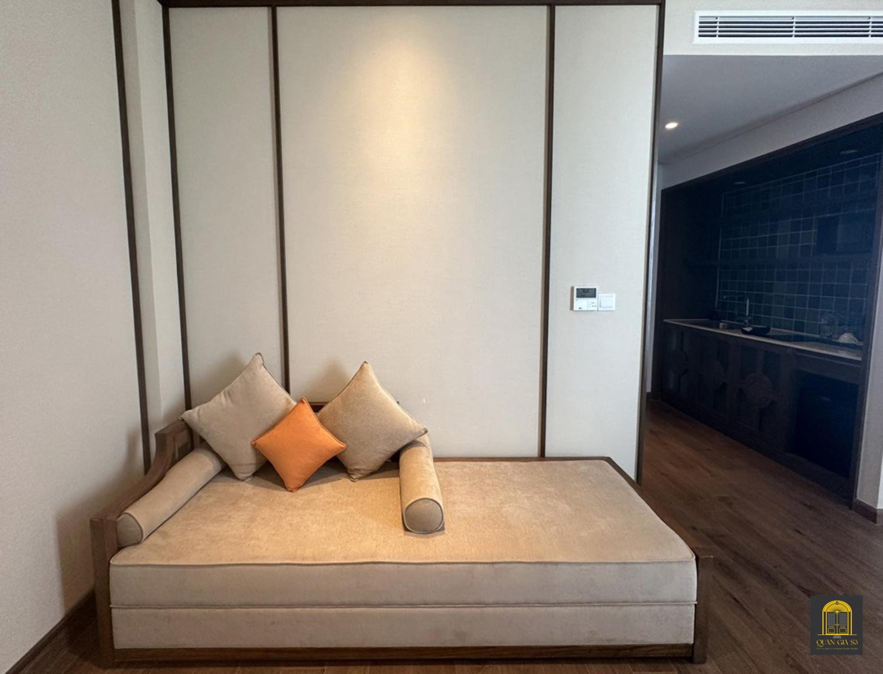 Two-Bedroom Apartment with Balcony and Sea View photo 1