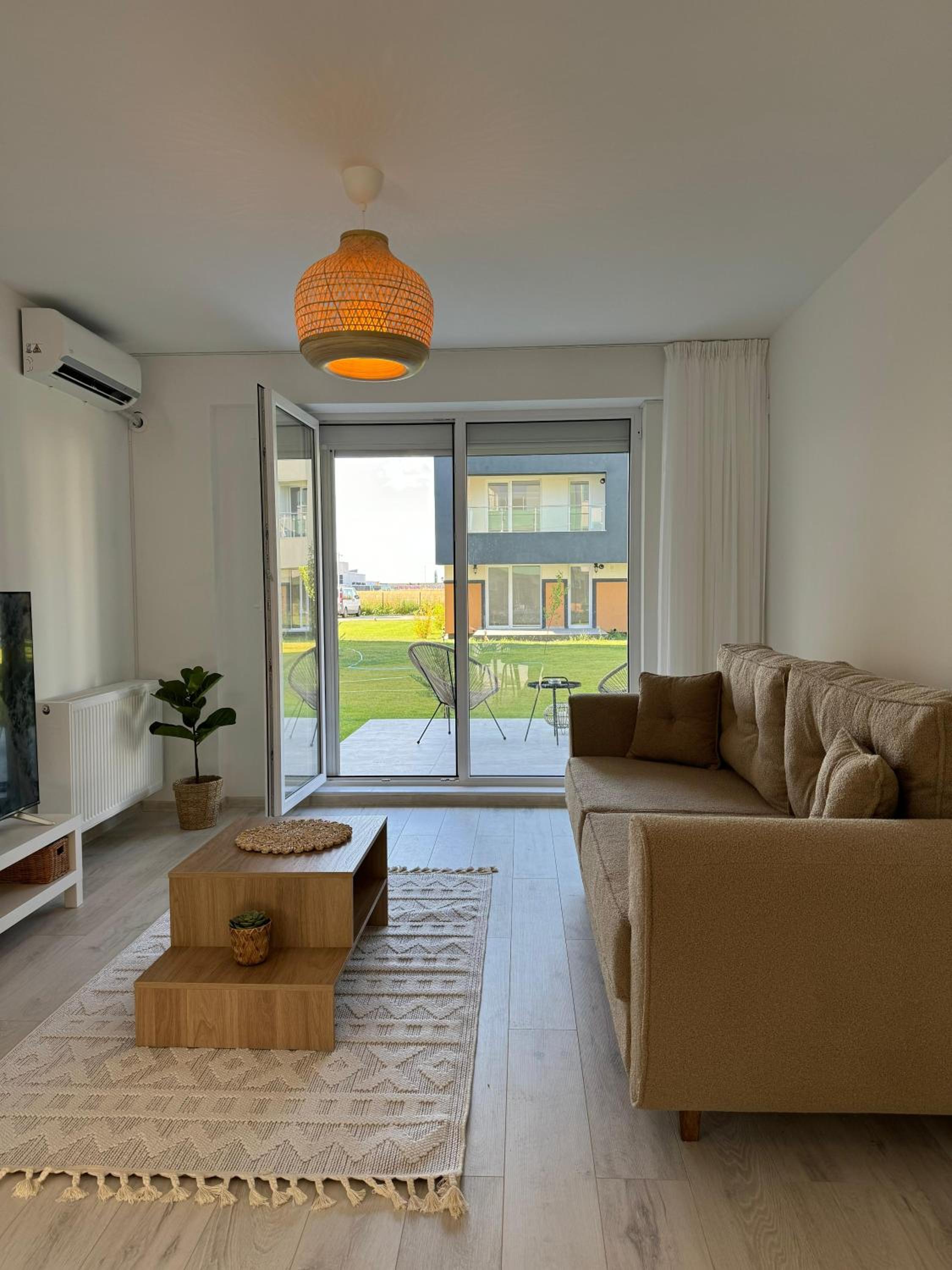 One-Bedroom Apartment