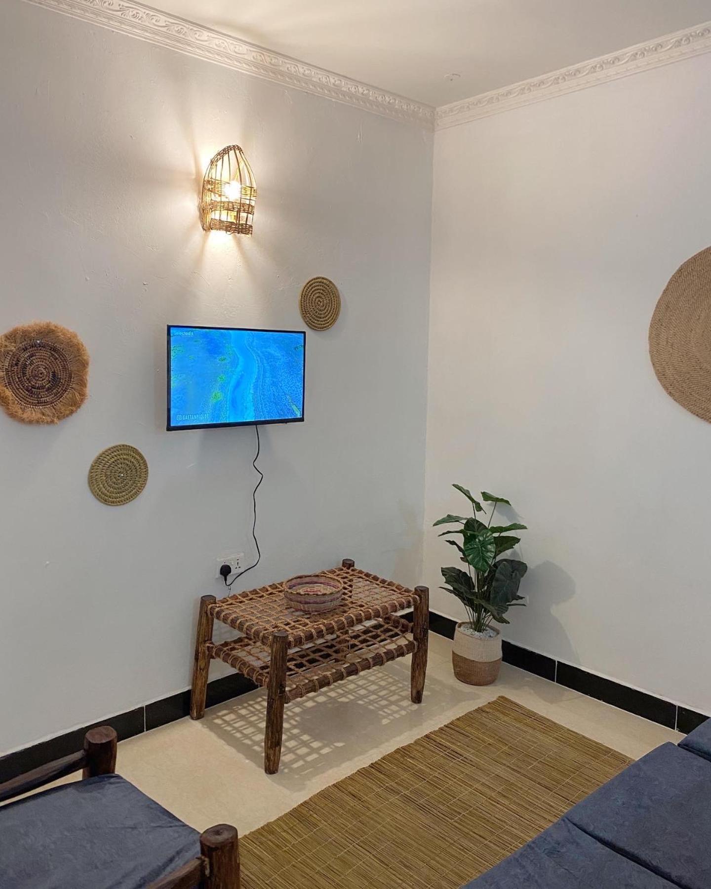 Deluxe Family Suite photo 2