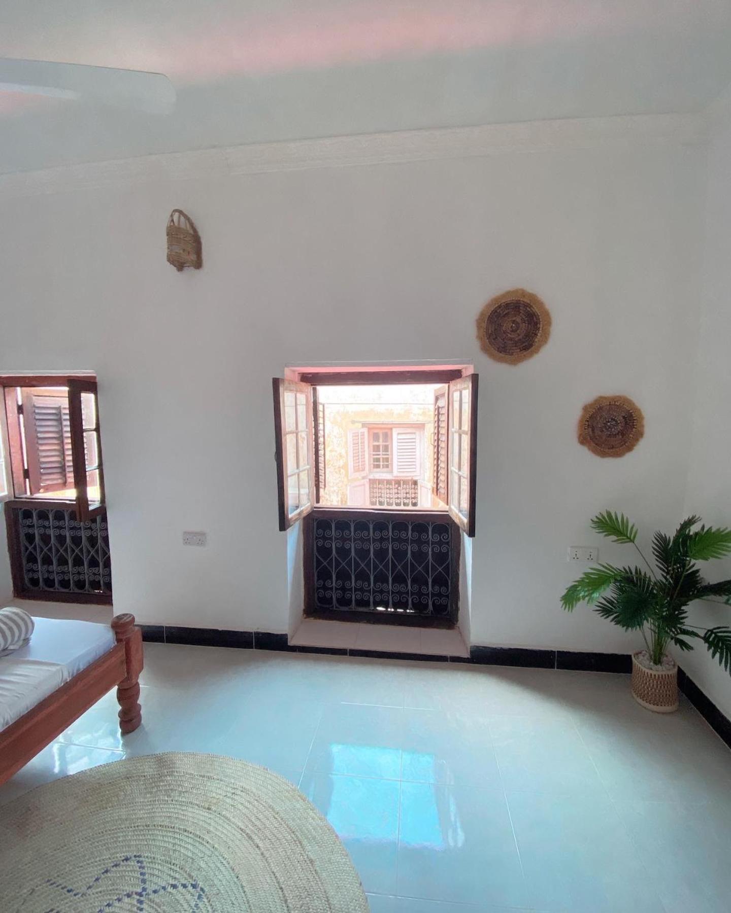 Deluxe Family Suite photo 3