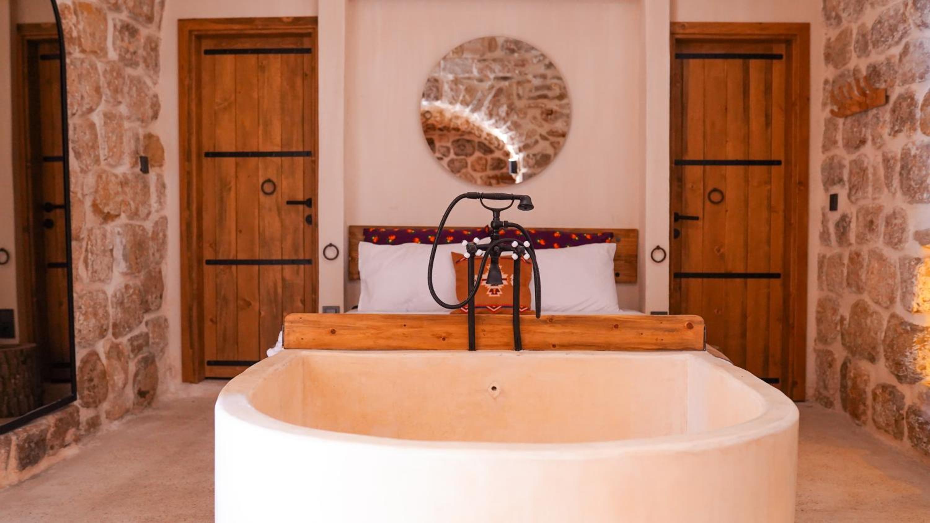 Deluxe Double Room with Bath photo 1