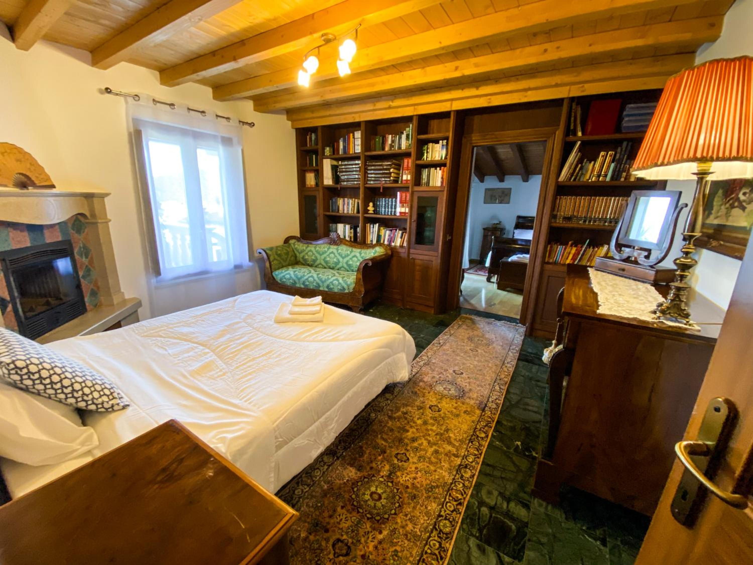 Villa photo 1