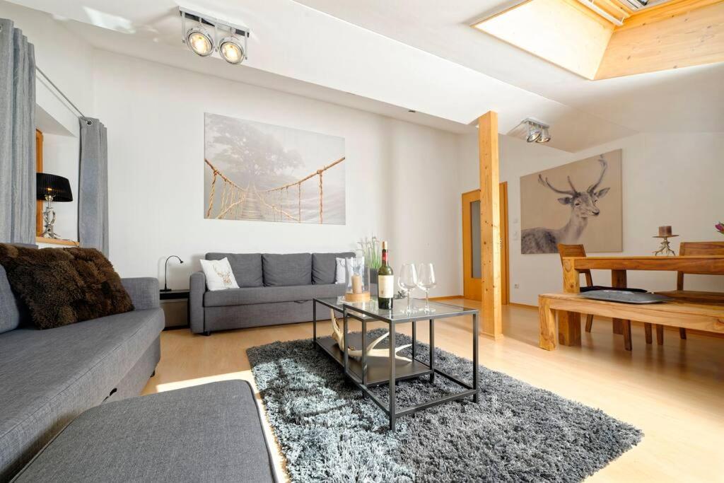 One-Bedroom Apartment photo 3