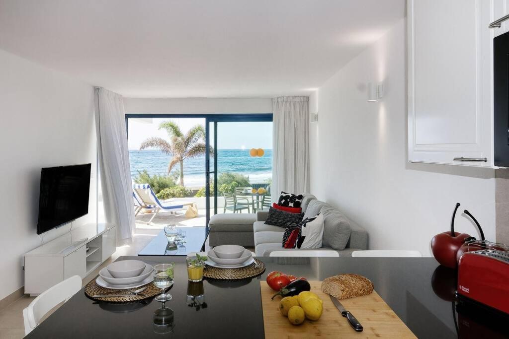 One-Bedroom Apartment with Sea View and Terrace