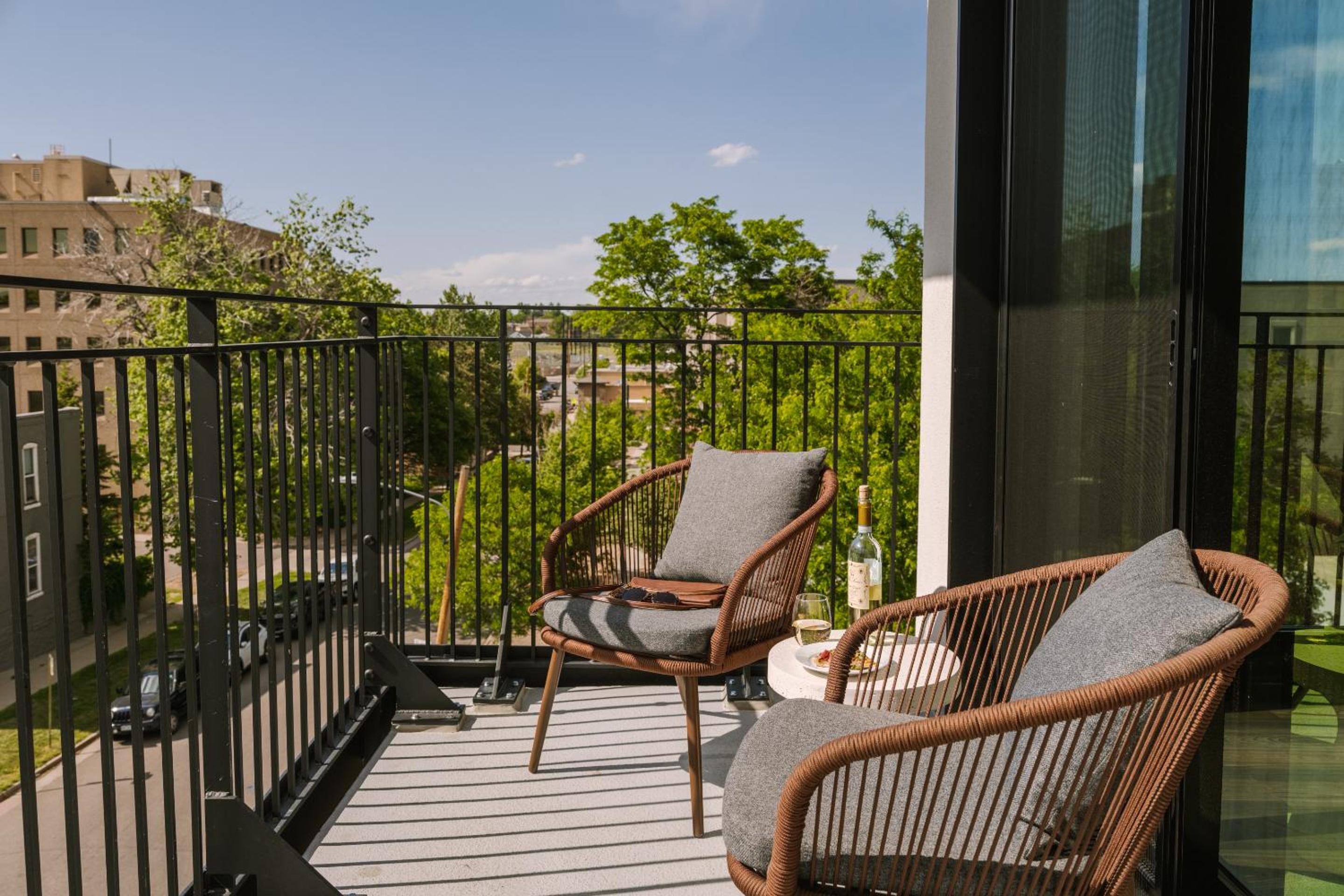Two-Bedroom Apartment With Balcony photo 3