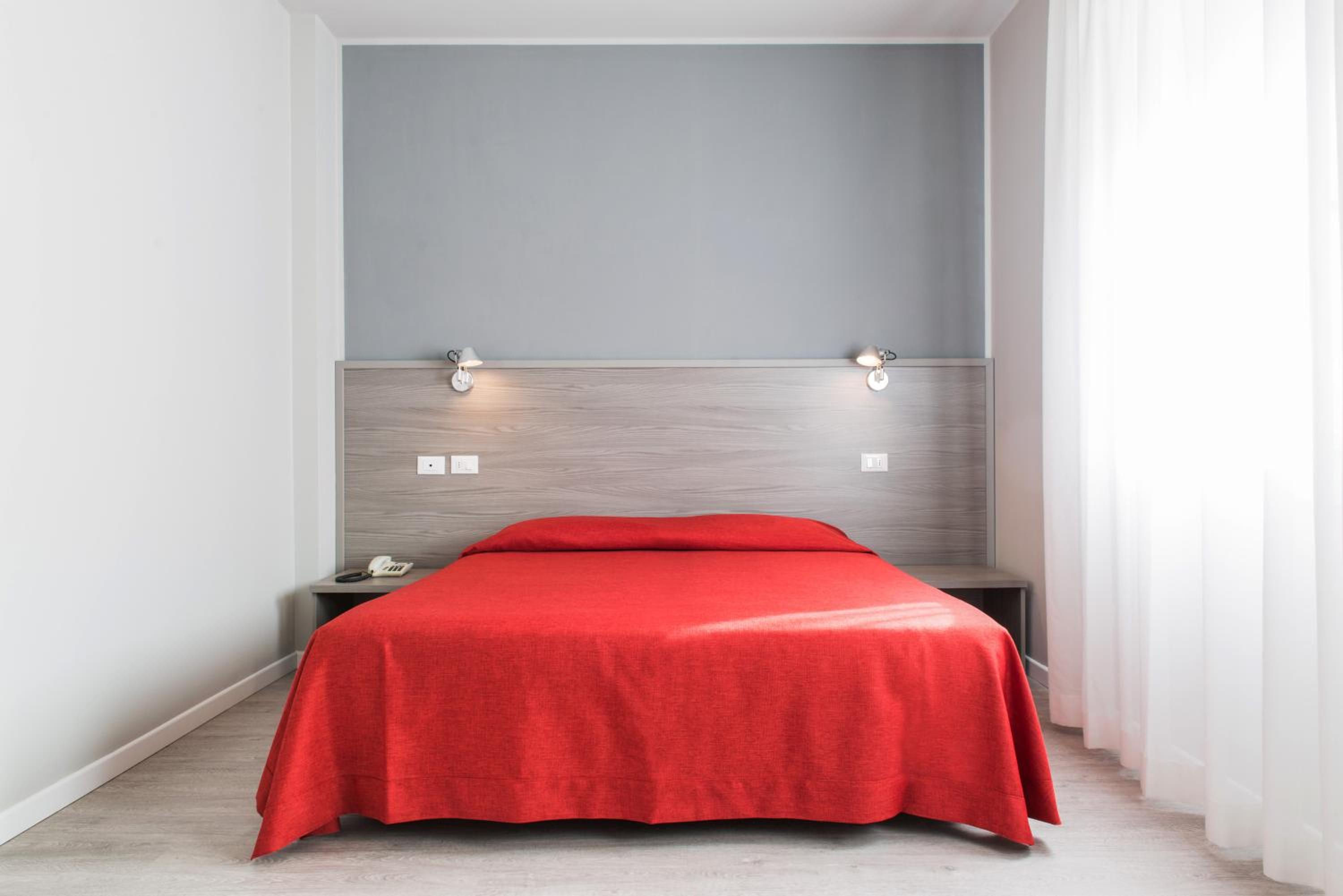 Double or Twin Room photo 3