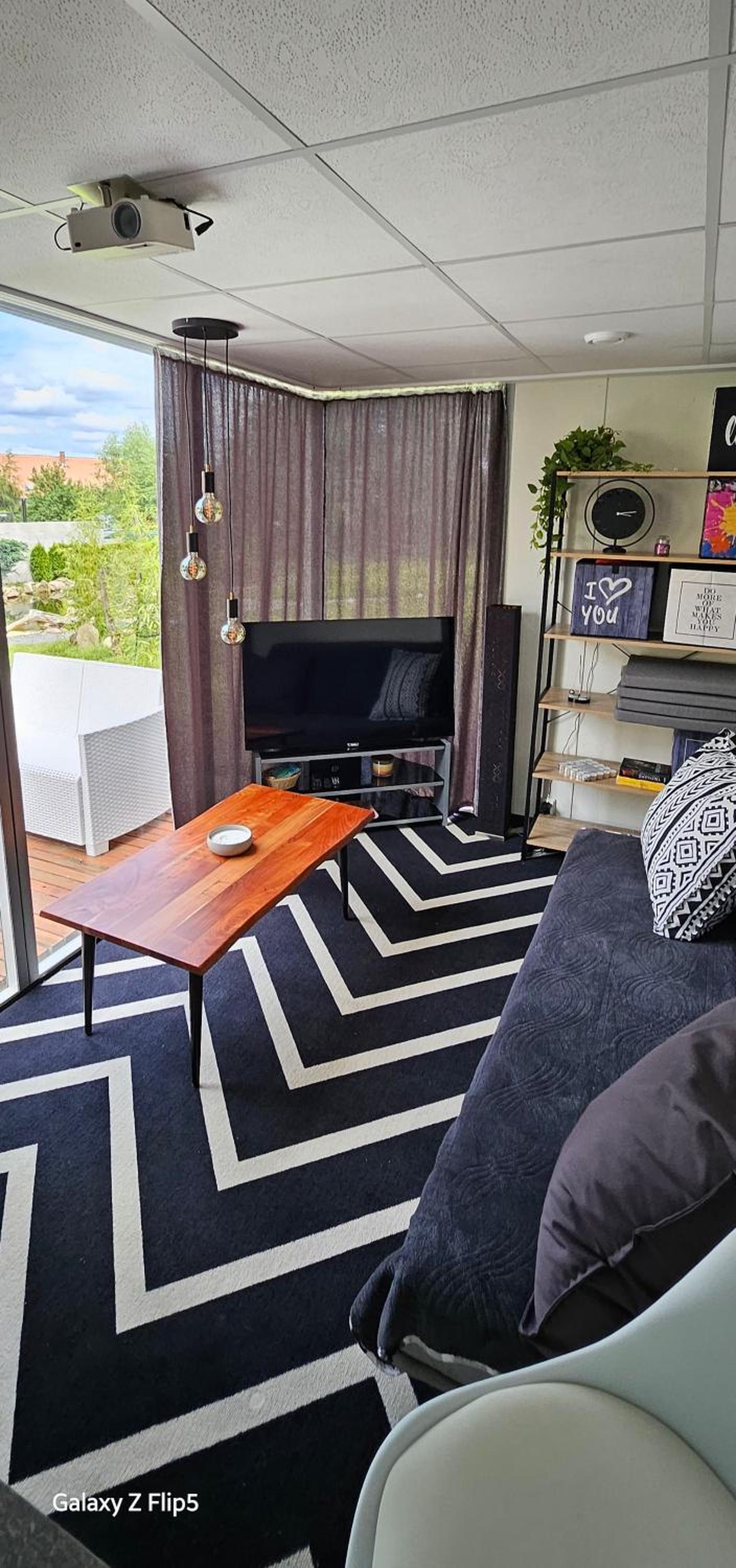 One-Bedroom House photo 2