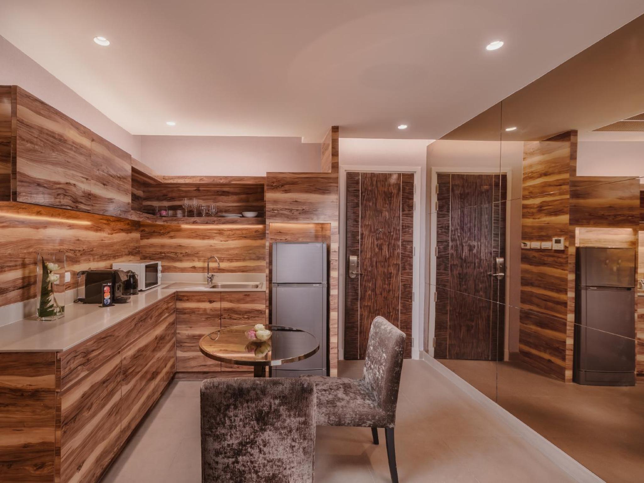 Executive Studio with Club Lounge Access photo 2