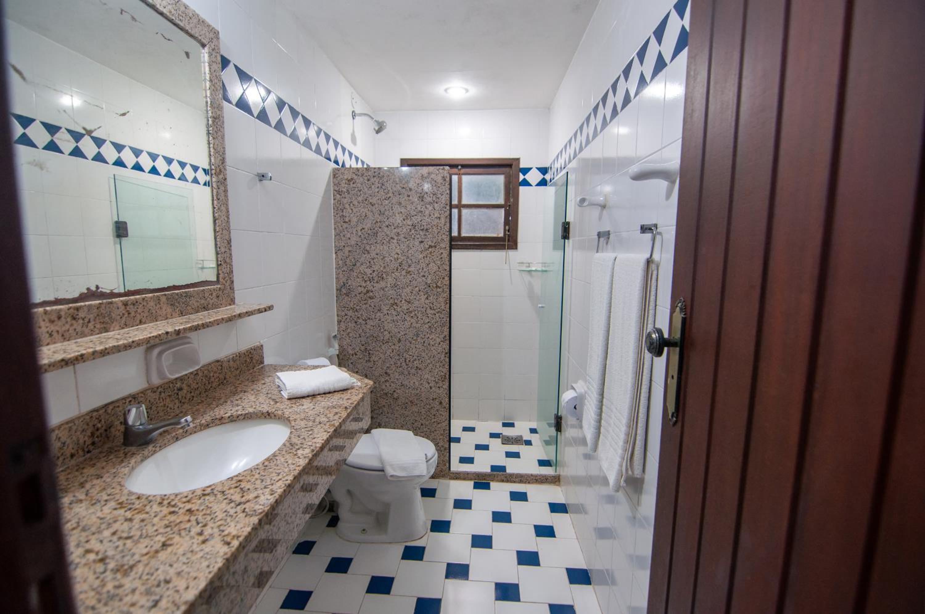 Standard Triple Room - Photo 6