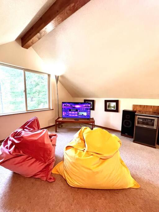 Three-Bedroom House photo 1