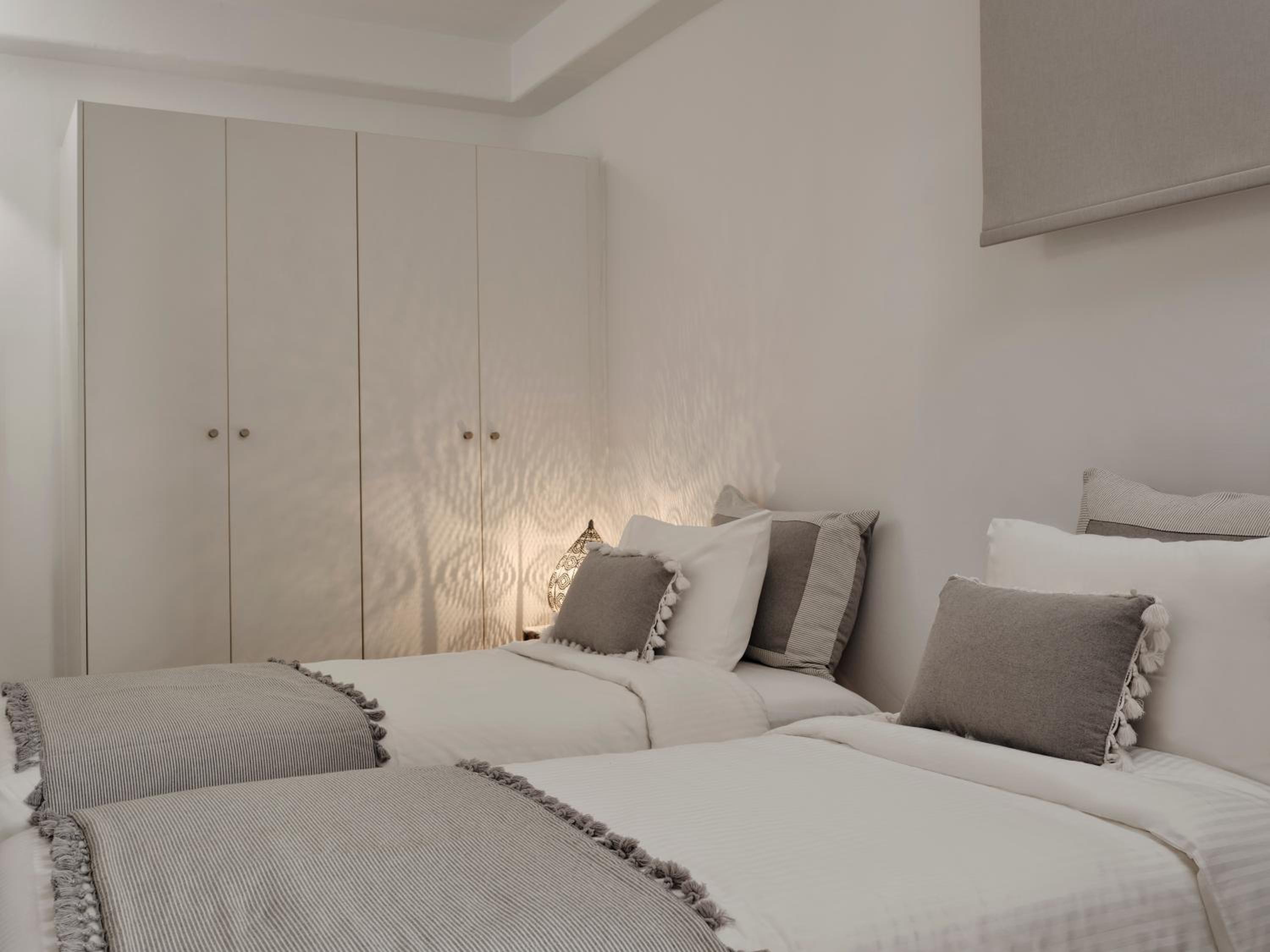 Two-Bedroom Suite with Private Pool and Sea View - Photo 5