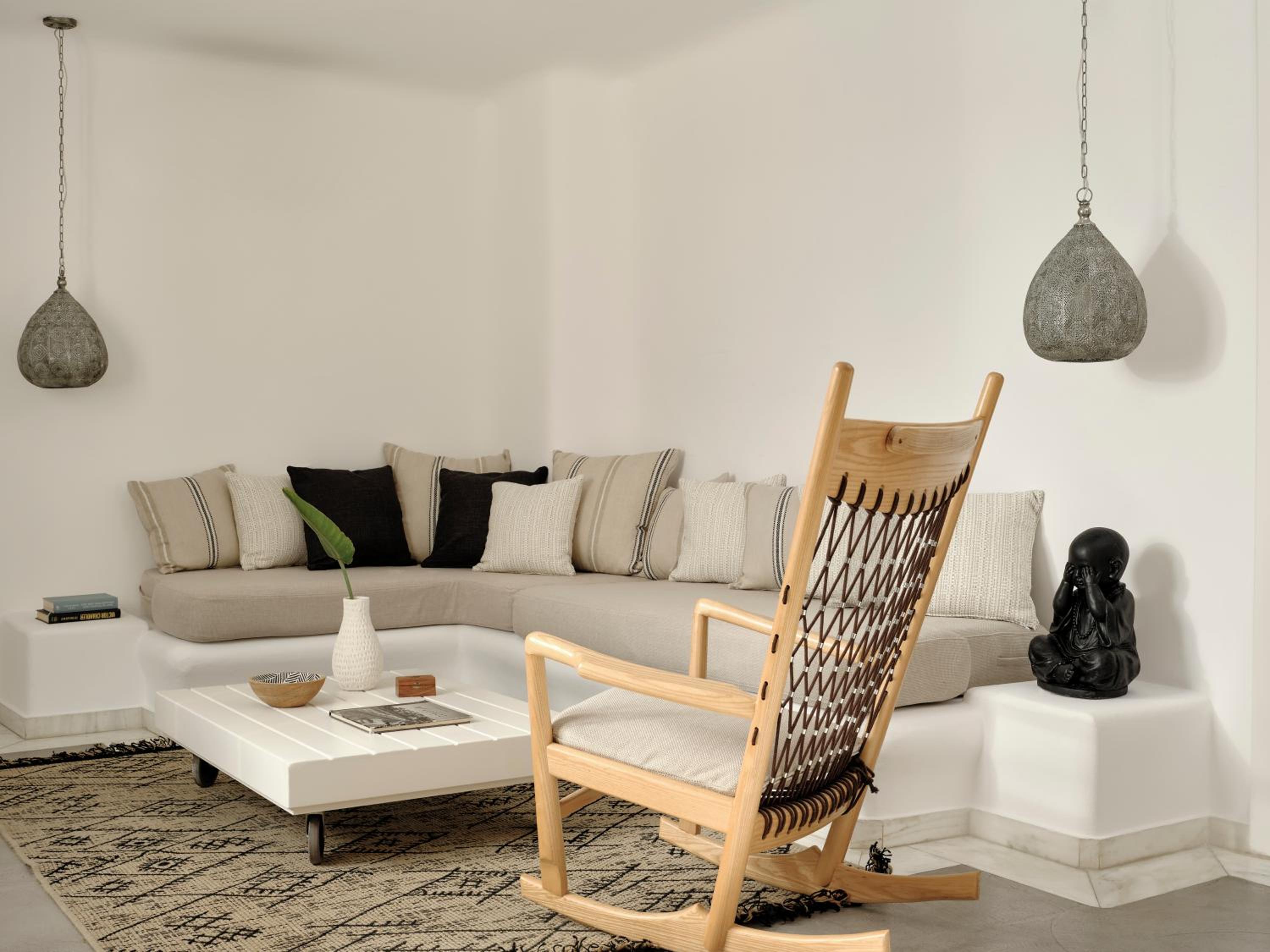 Two-Bedroom Suite with Private Pool and Sea View - Photo 9