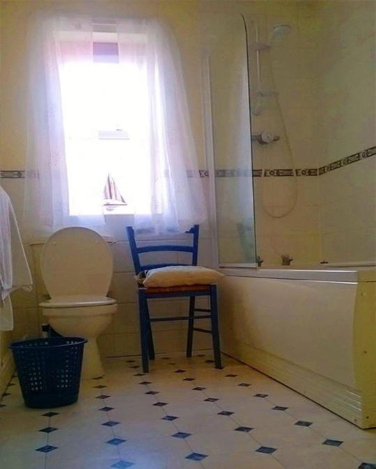 Three-Bedroom House photo 2