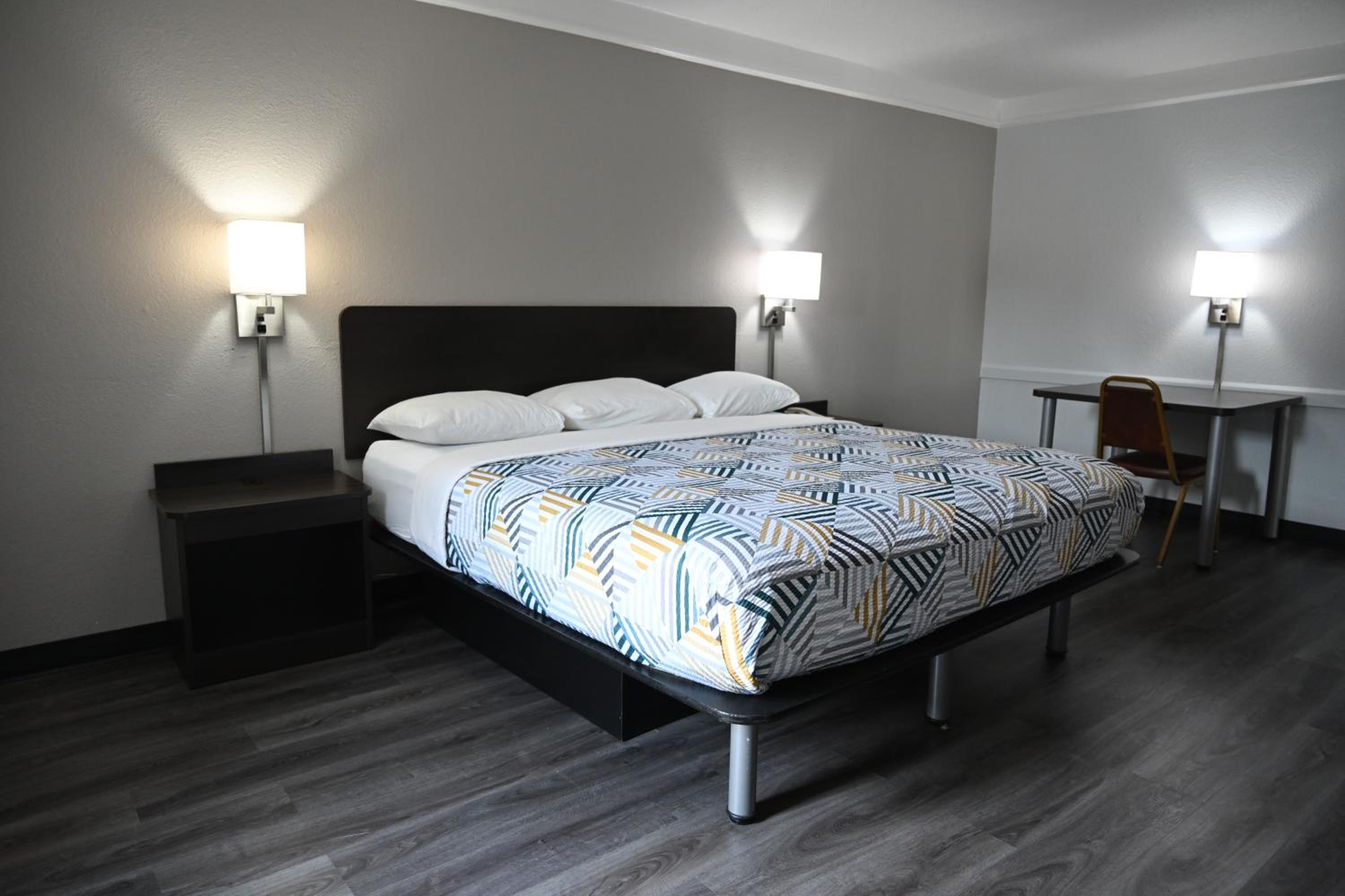 King Room - Disability Access - Photo 1