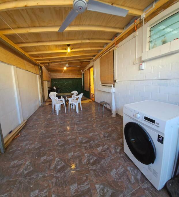 One-Bedroom House photo 2