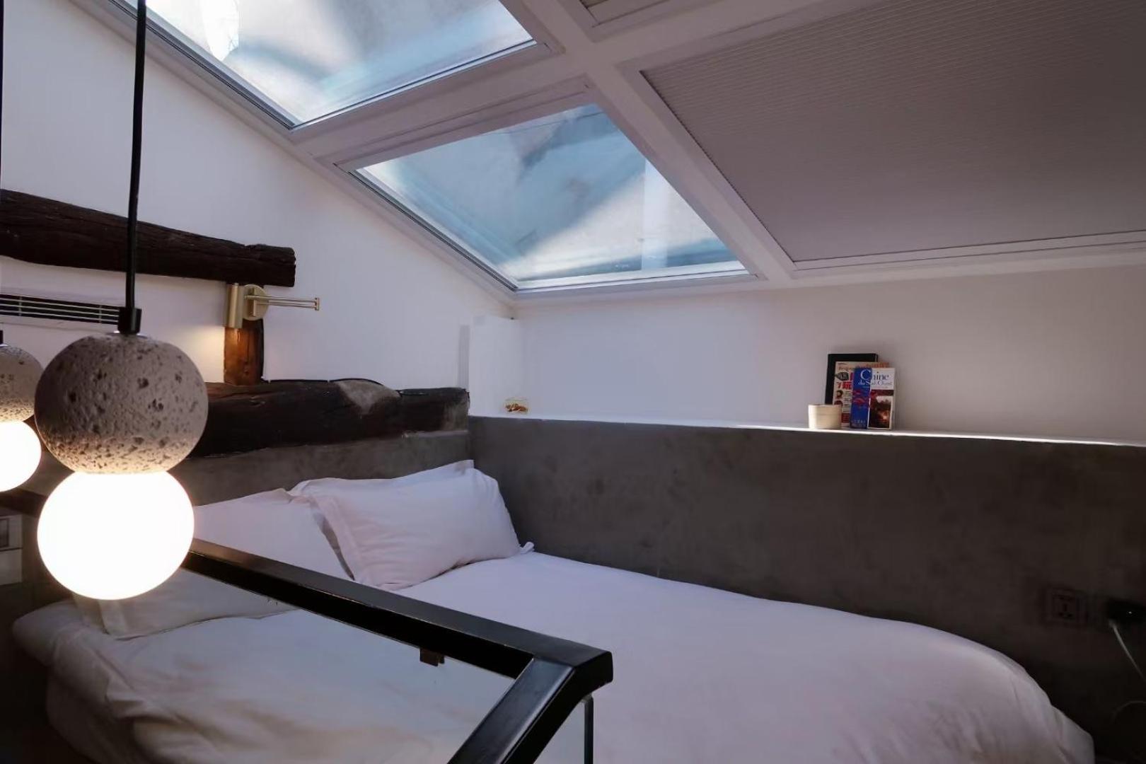Courtyard Room