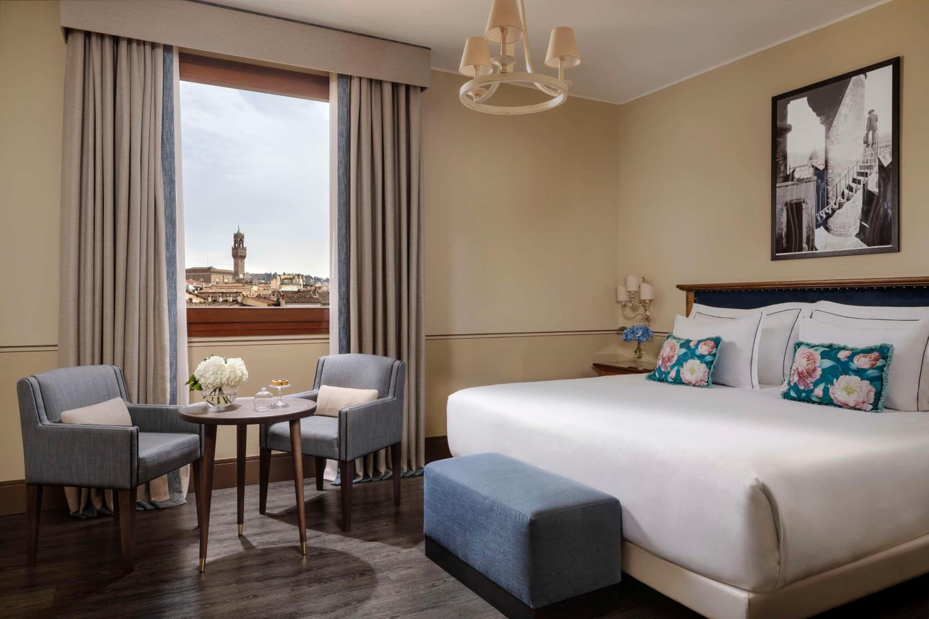 Premium Double or Twin Room with View photo 3