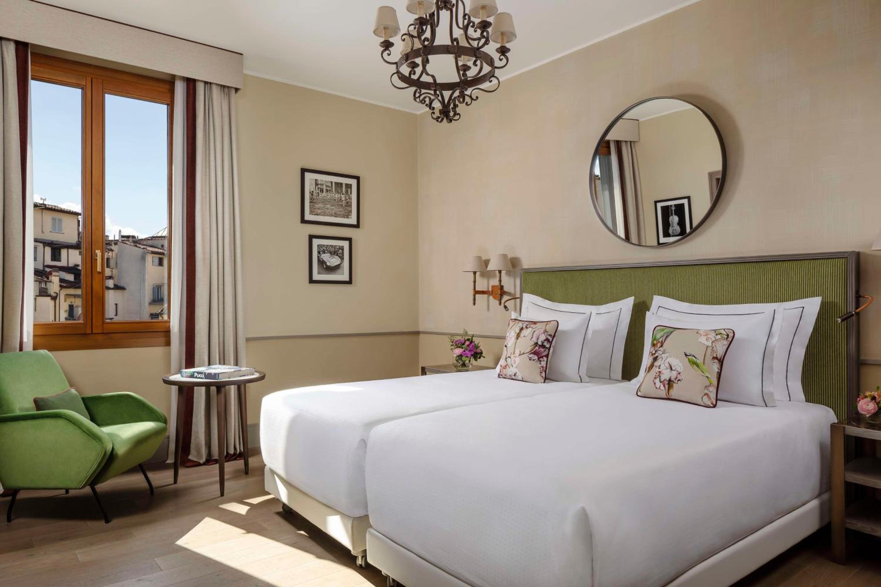 Premium Double Room with One Twin Bed and 2 Adults Occupancy (Non Smoking) photo 1