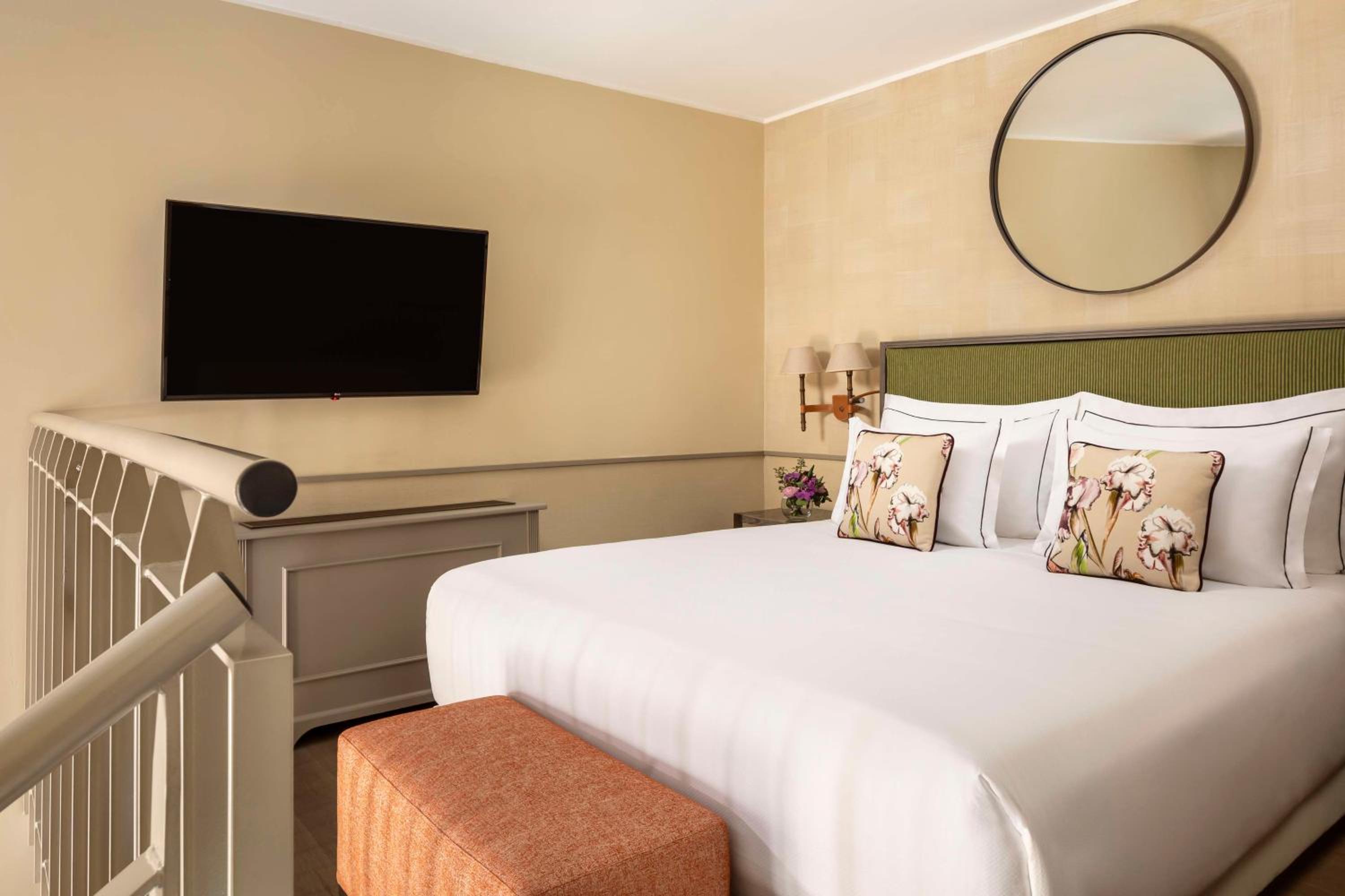 Junior Suite (Non Smoking) photo 2