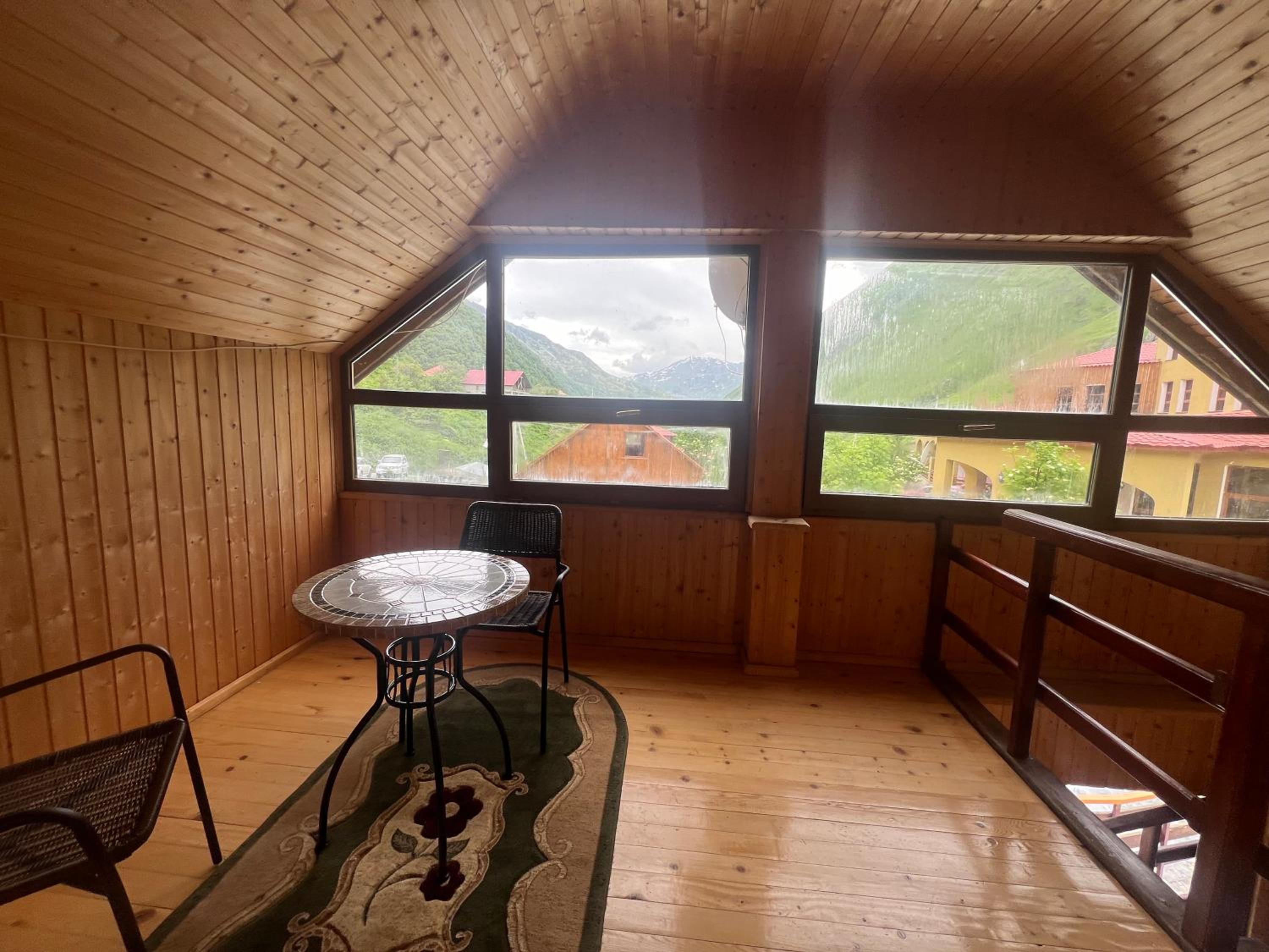 Deluxe Family Suite