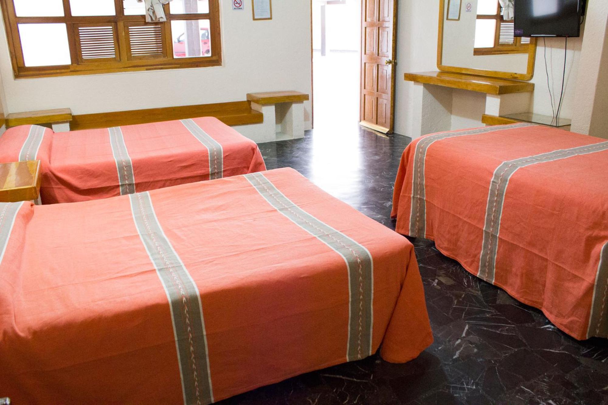 Triple Room photo 2