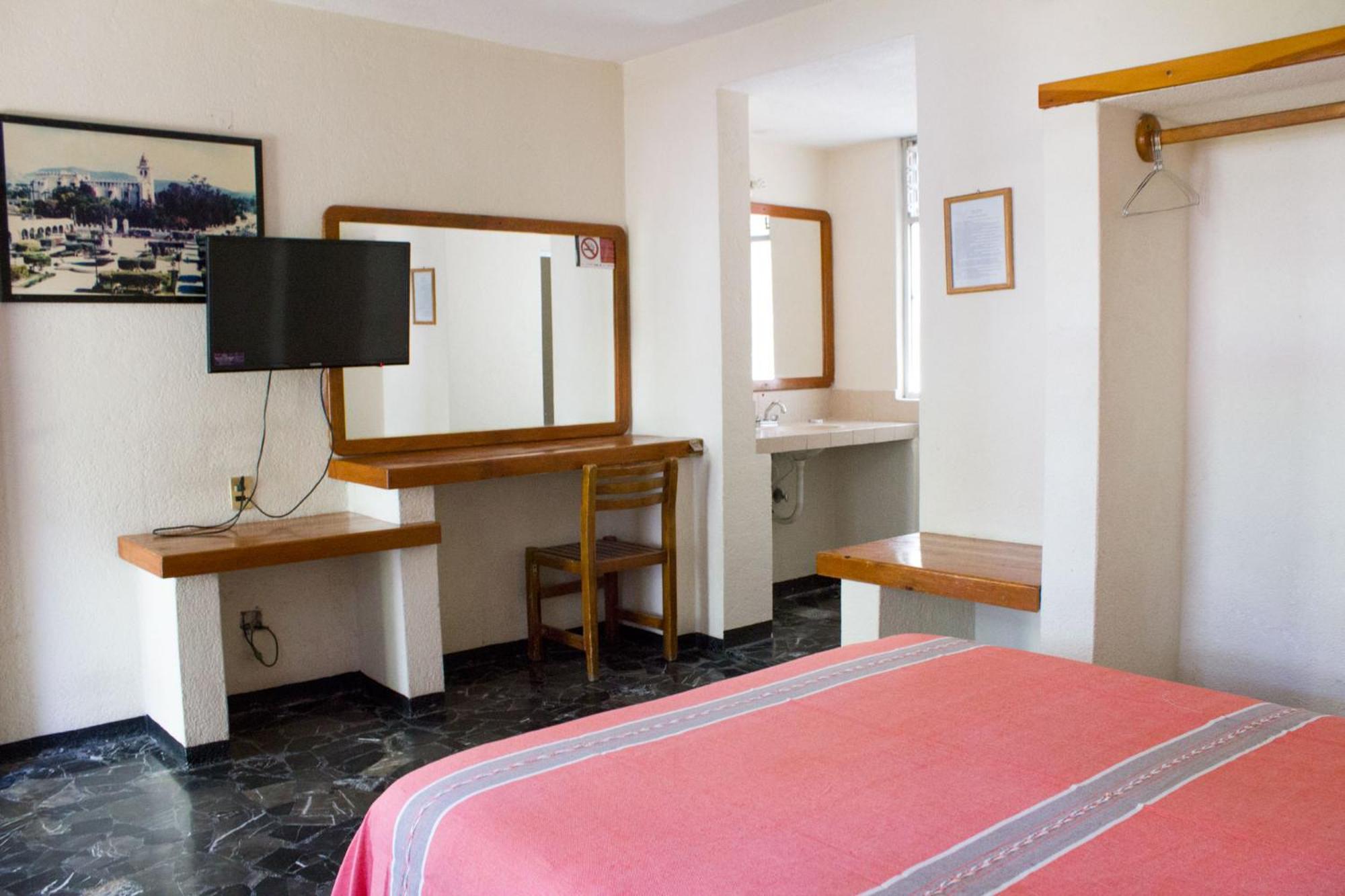 Basic Double Room photo 1