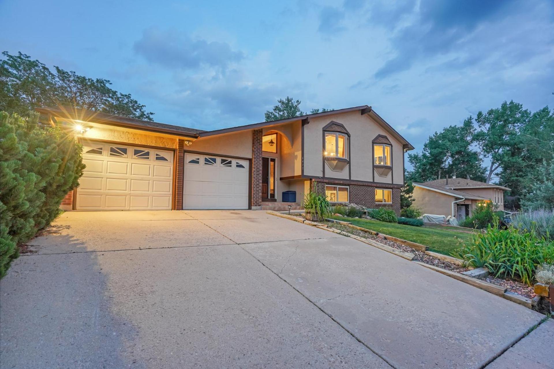 Four-Bedroom House photo 2
