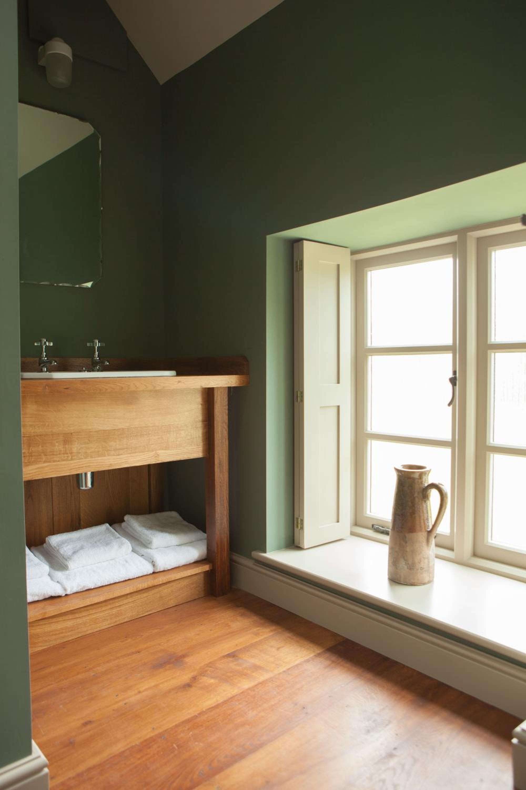 Deluxe King Room photo 3